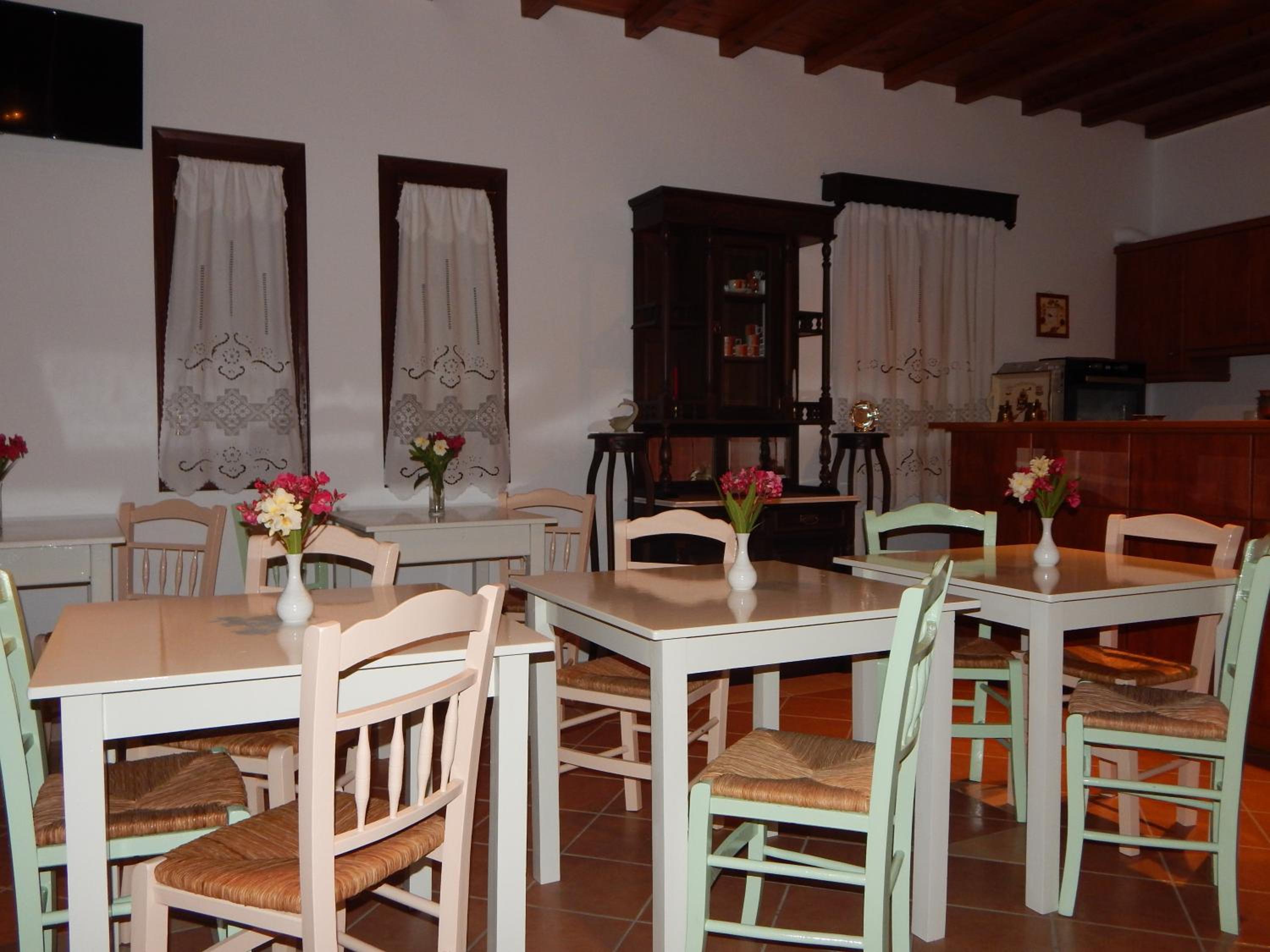 Nisiotiko house in Tinos near the beach
