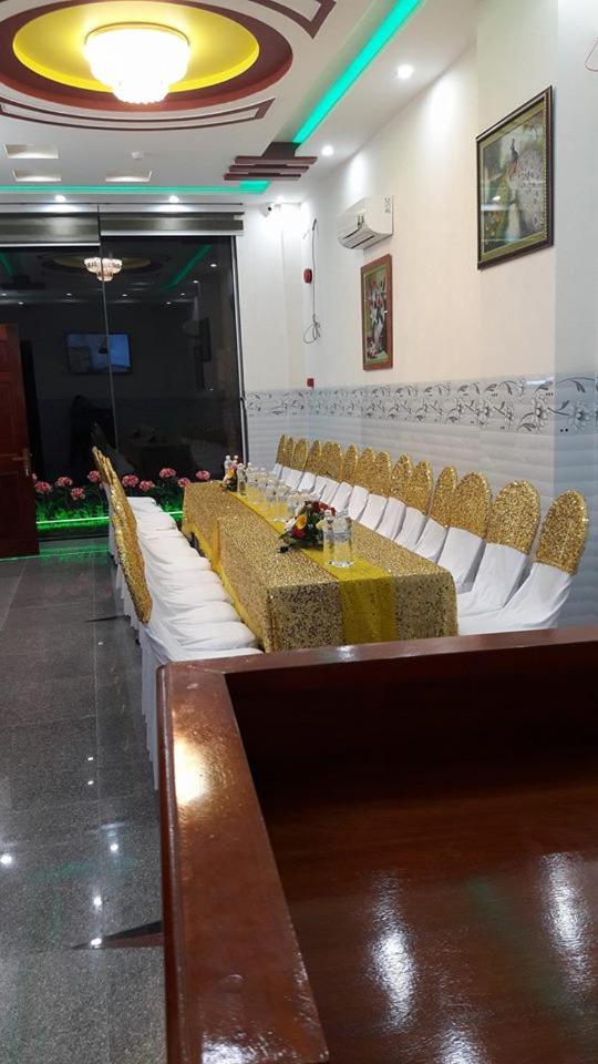 Golden Hotel, photo 2