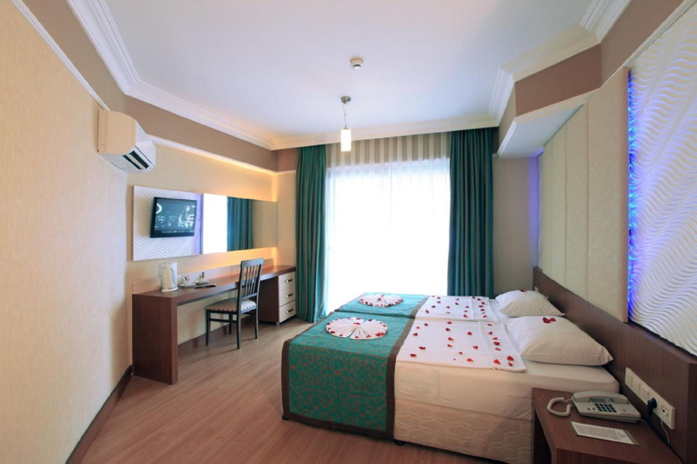 Tac Premier Otel & Spa - Image 12