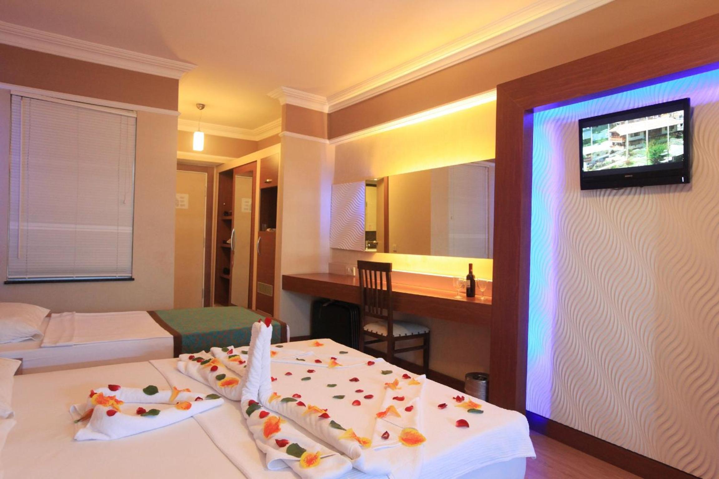 Tac Premier Otel & Spa - Image 15
