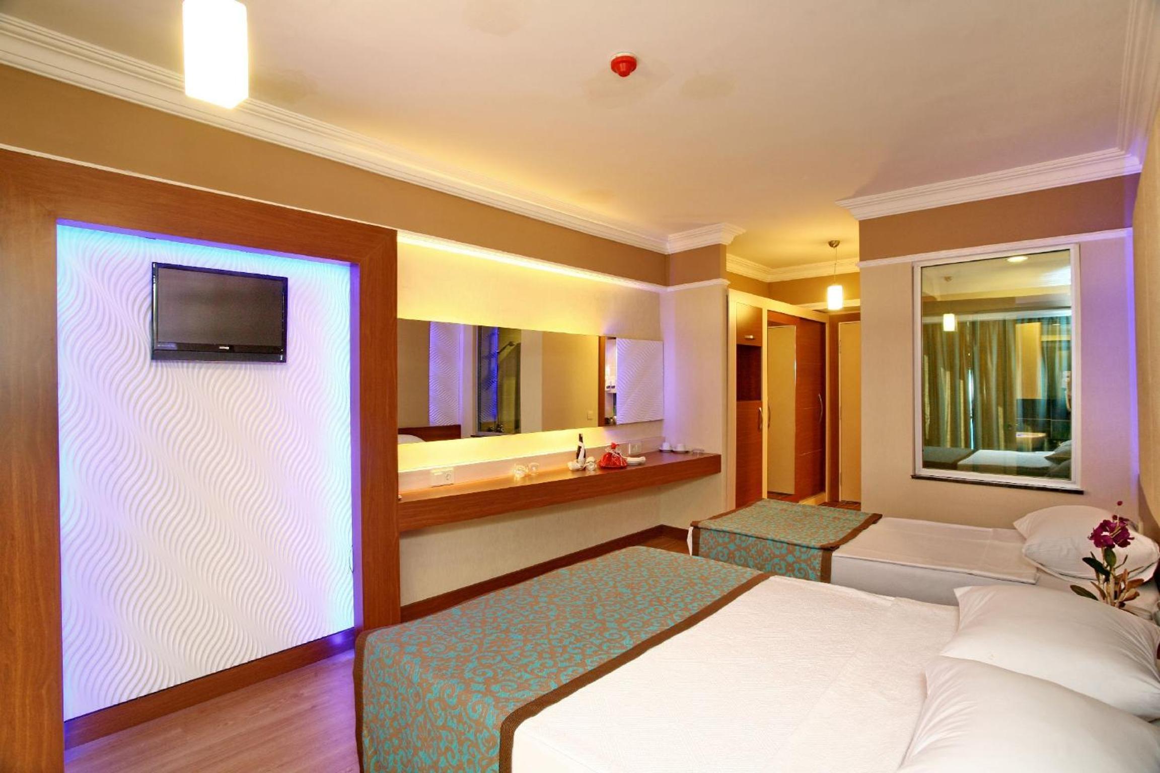 Tac Premier Otel & Spa - Image 16