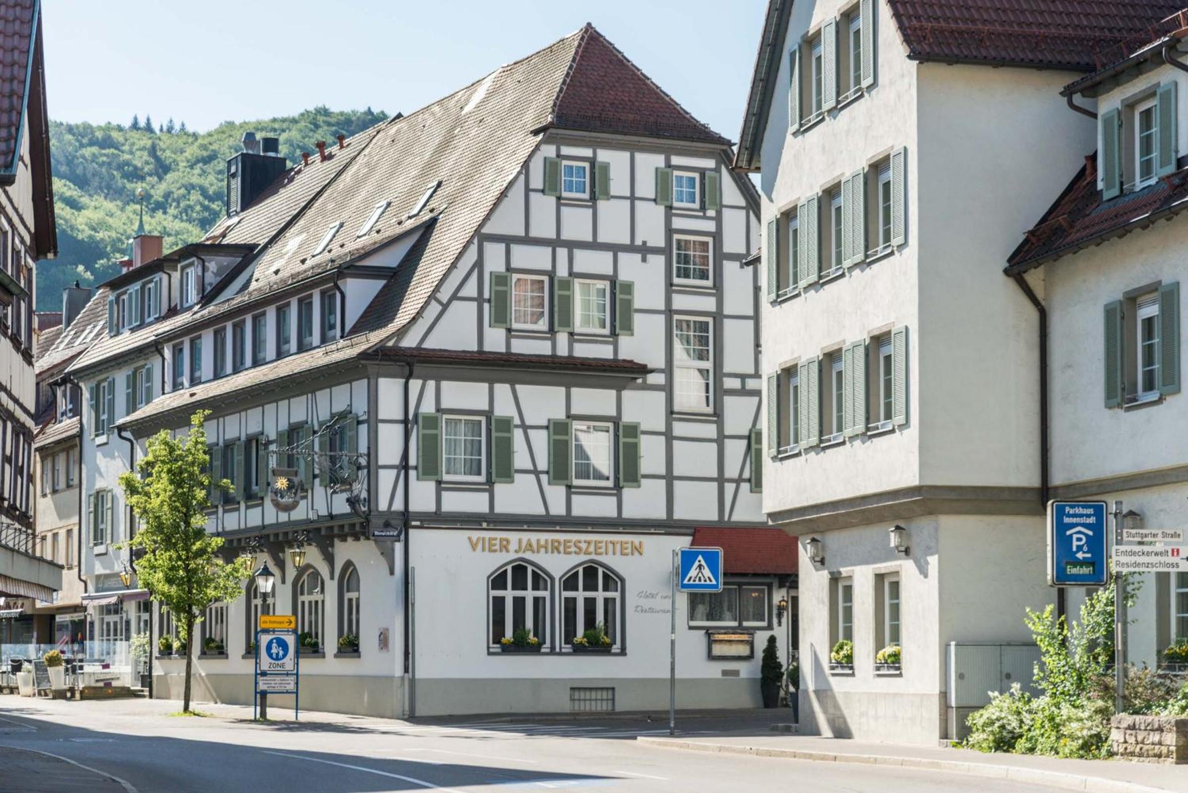 Flair Hotel Vier Jahreszeiten - Property Image 1