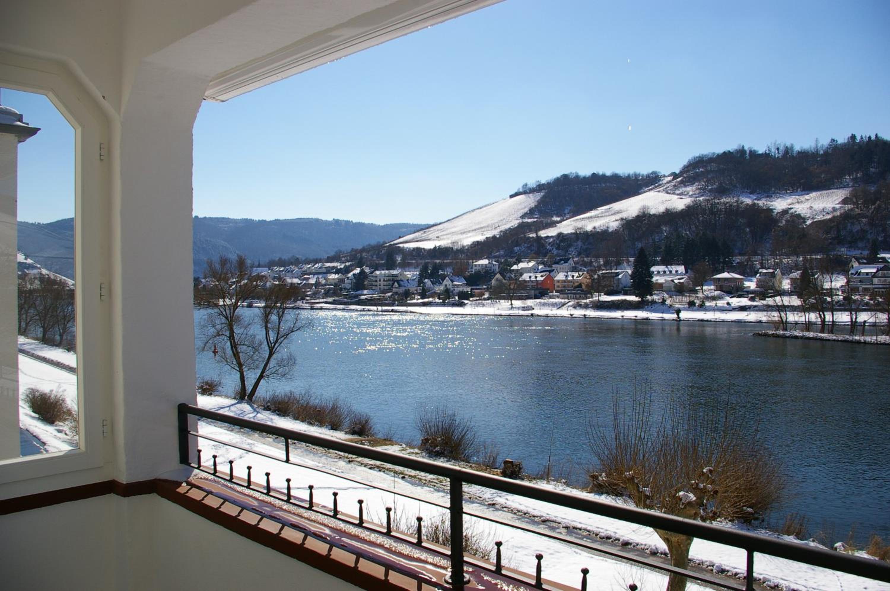 Ferienhaus Inselblick in Traumlage mit Balkon und Panoramablick