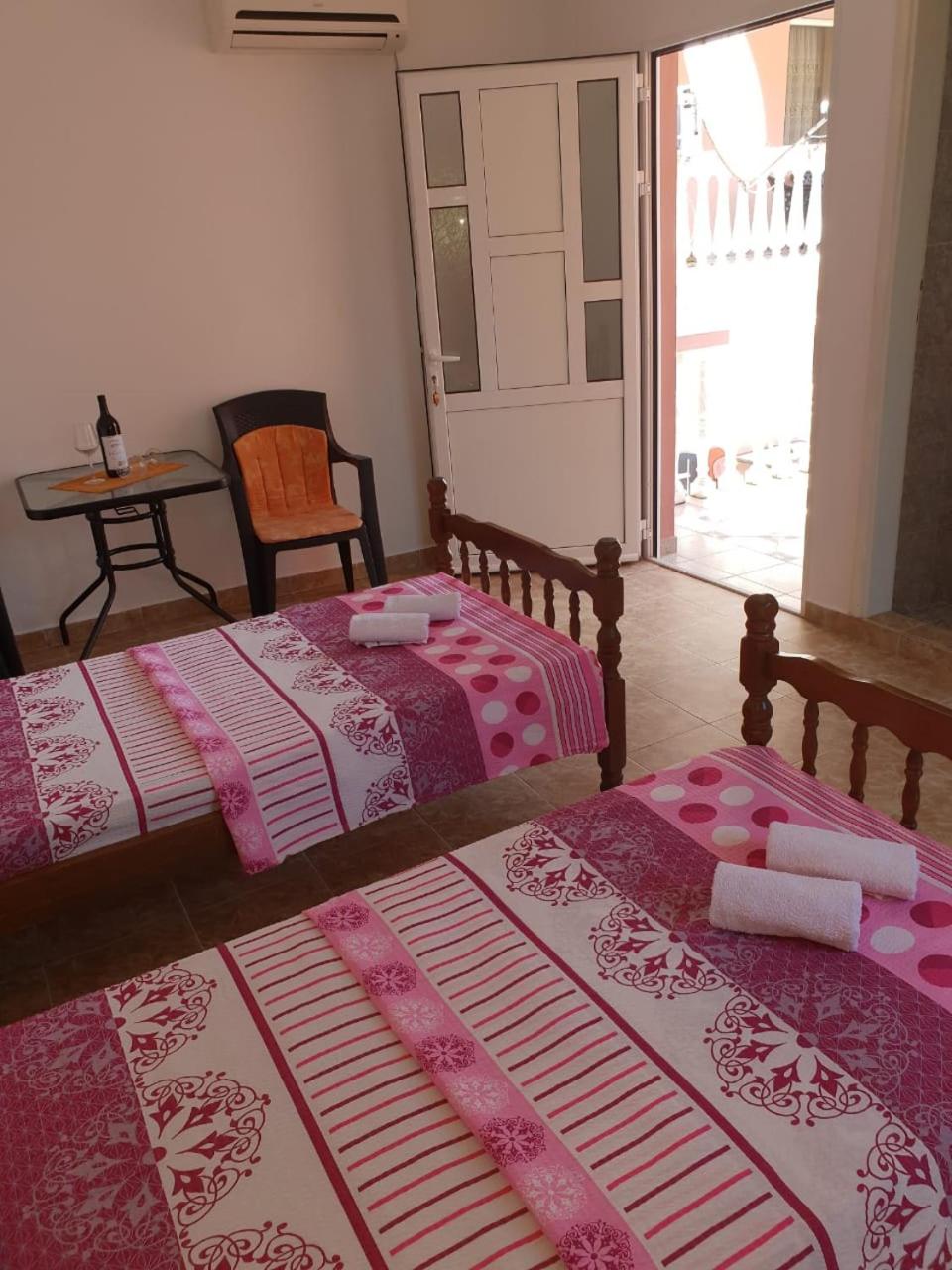 Apartments TODOR