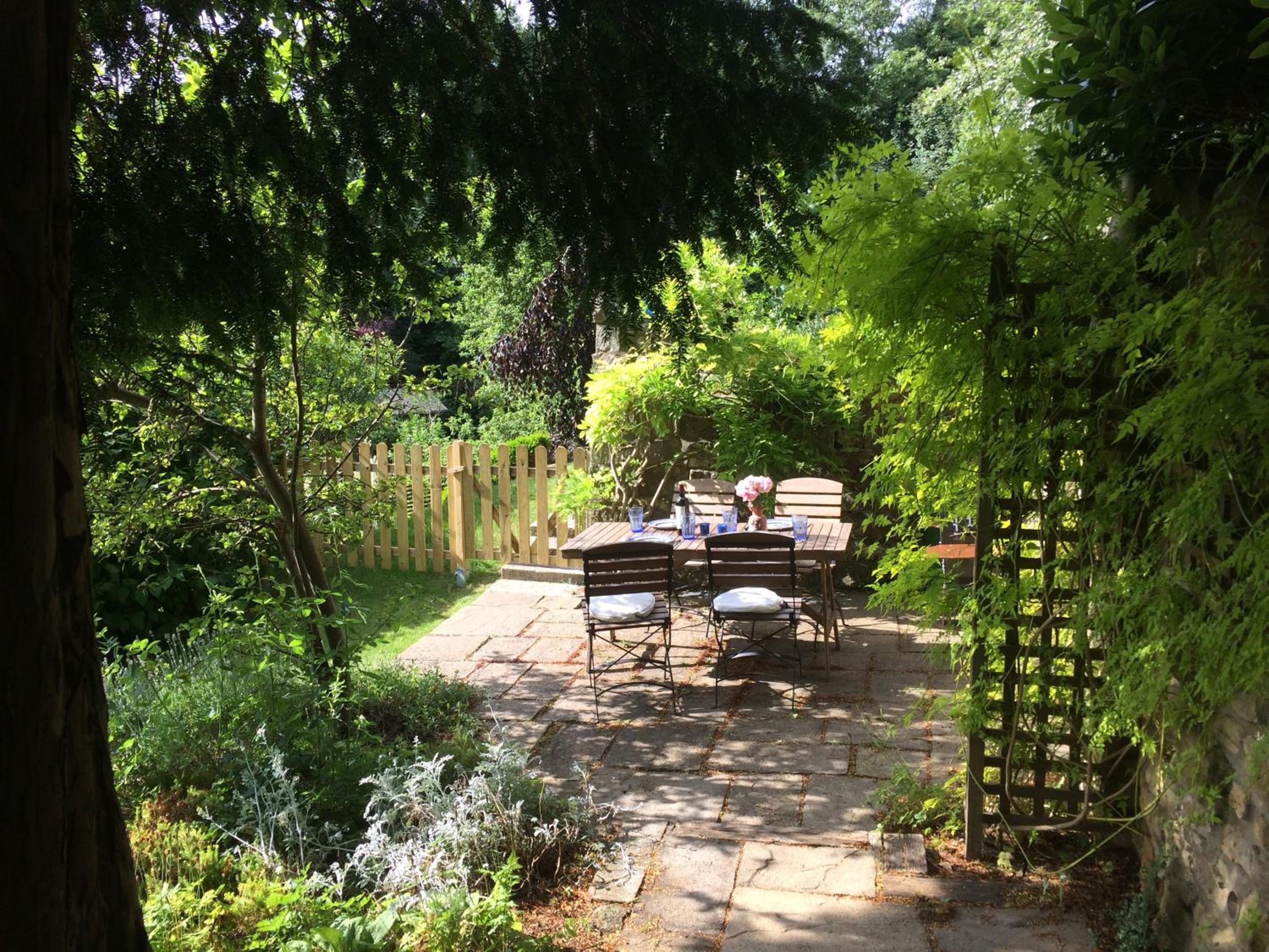 Yew Tree Cottage view 5
