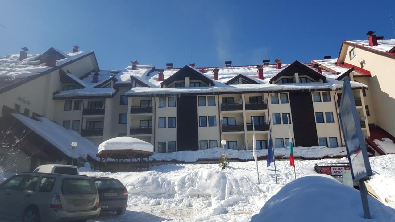 Deluxe Apartments