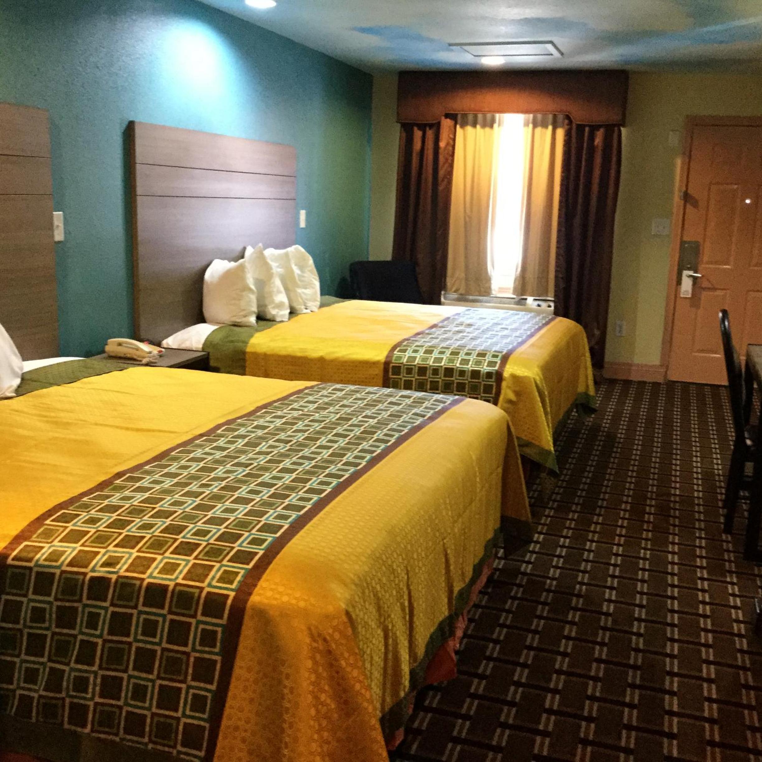 Luxury Inn and Suites Seaworld