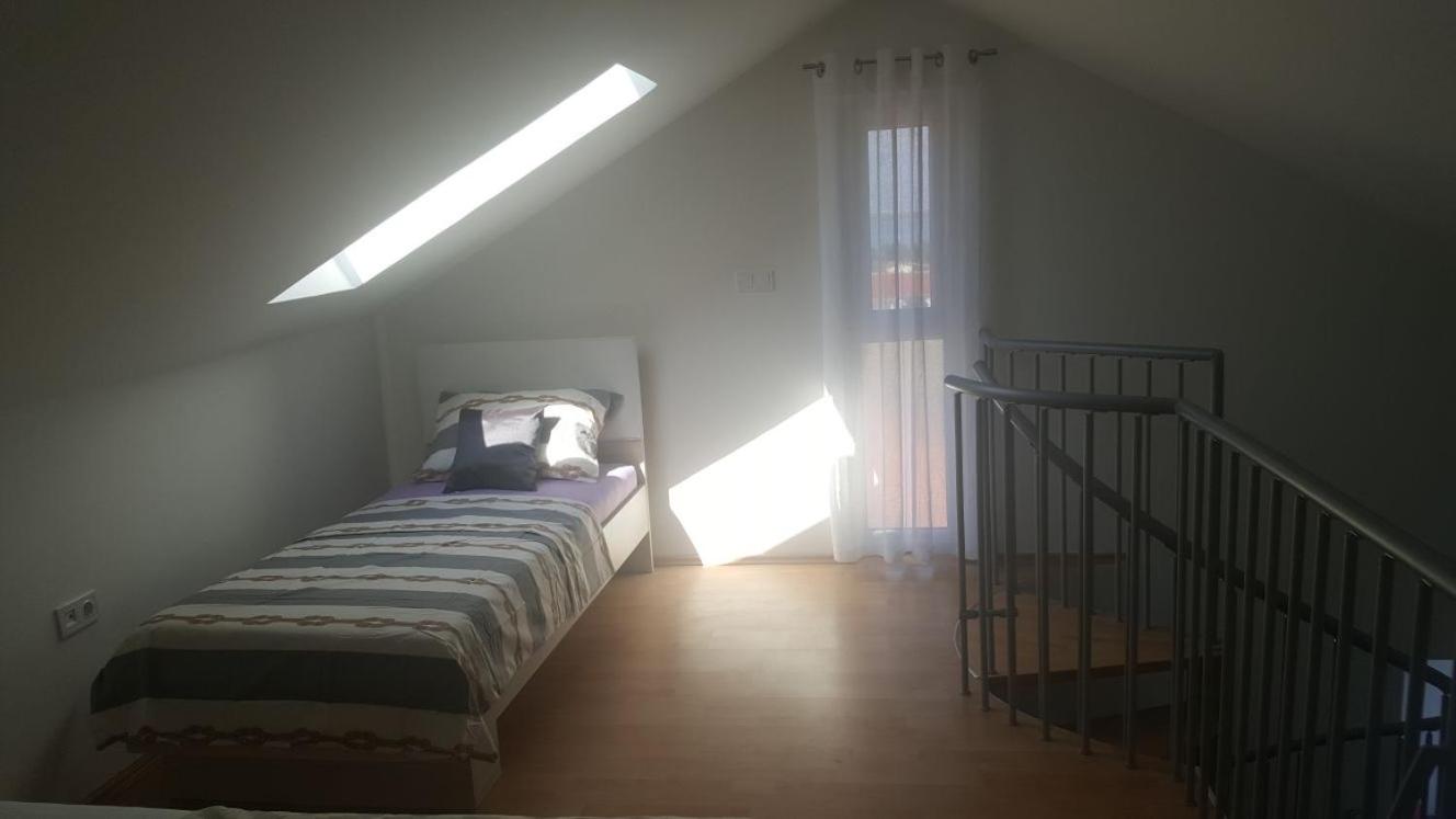 Photo 46