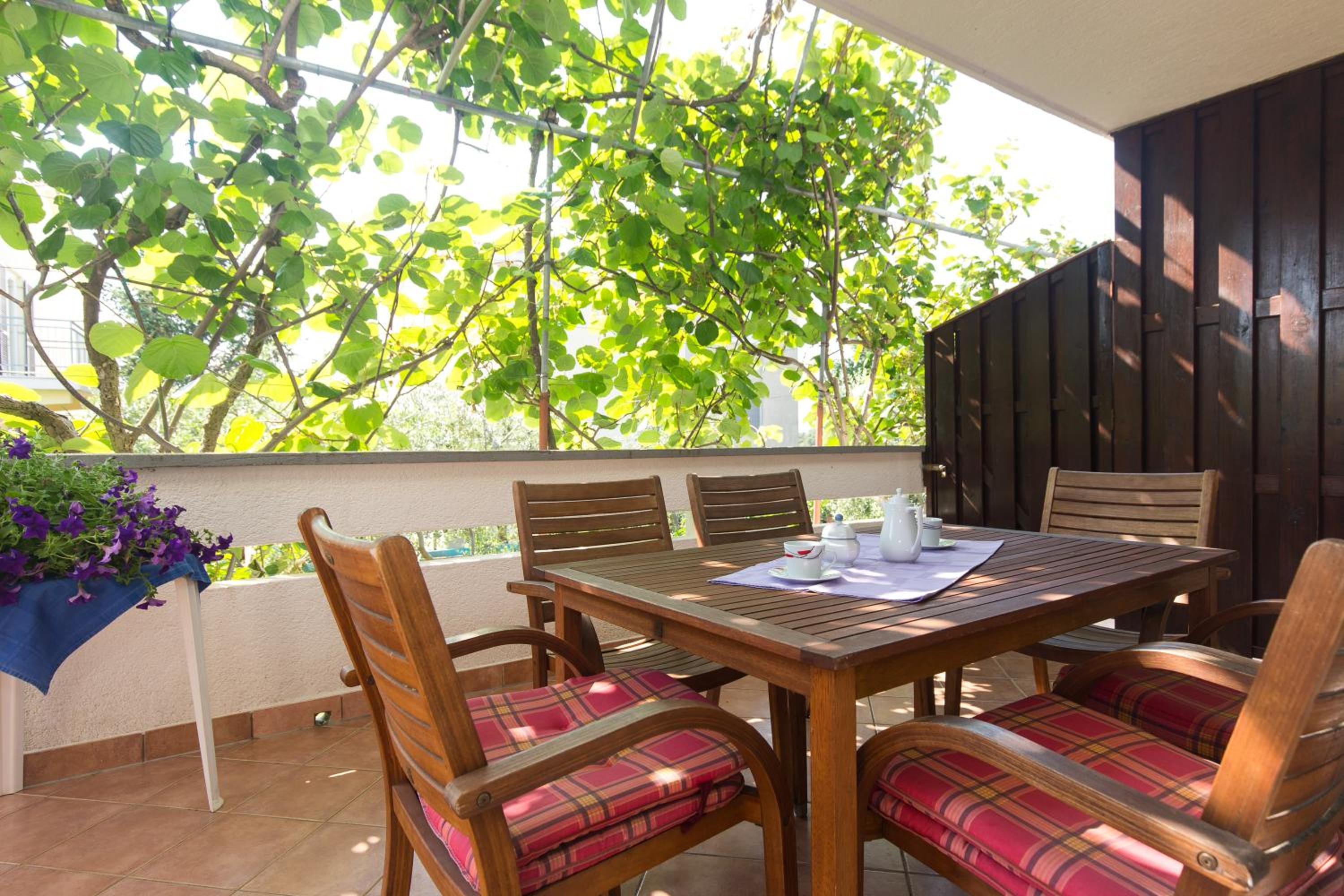 Guesthouse Nihada view 5