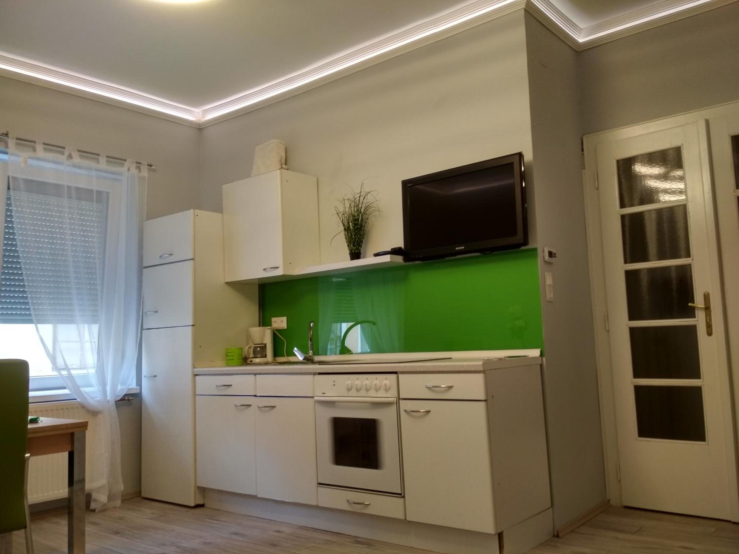 Anna Apartmanok view 5