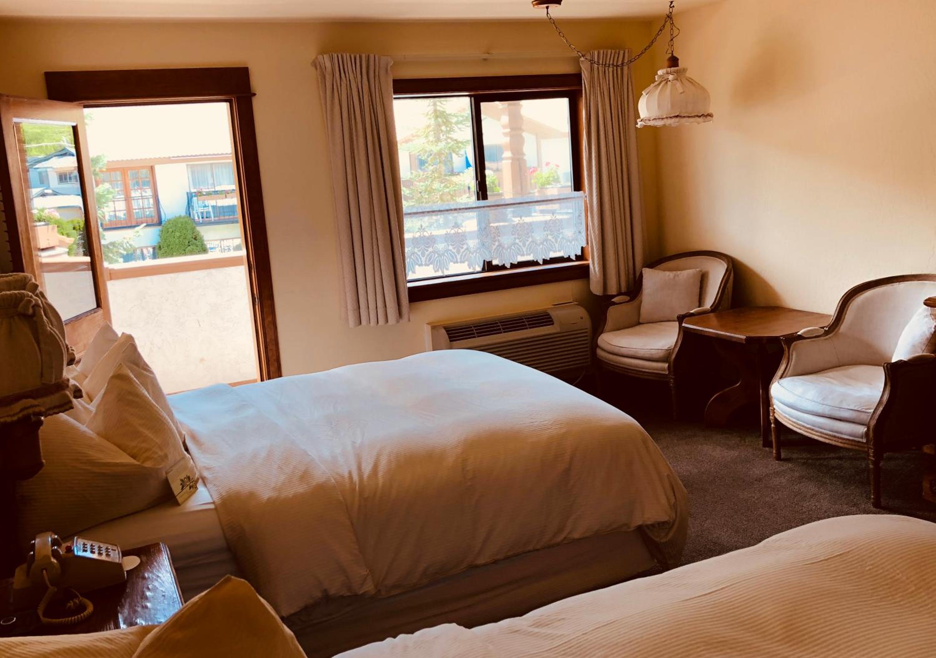 Enzian Inn