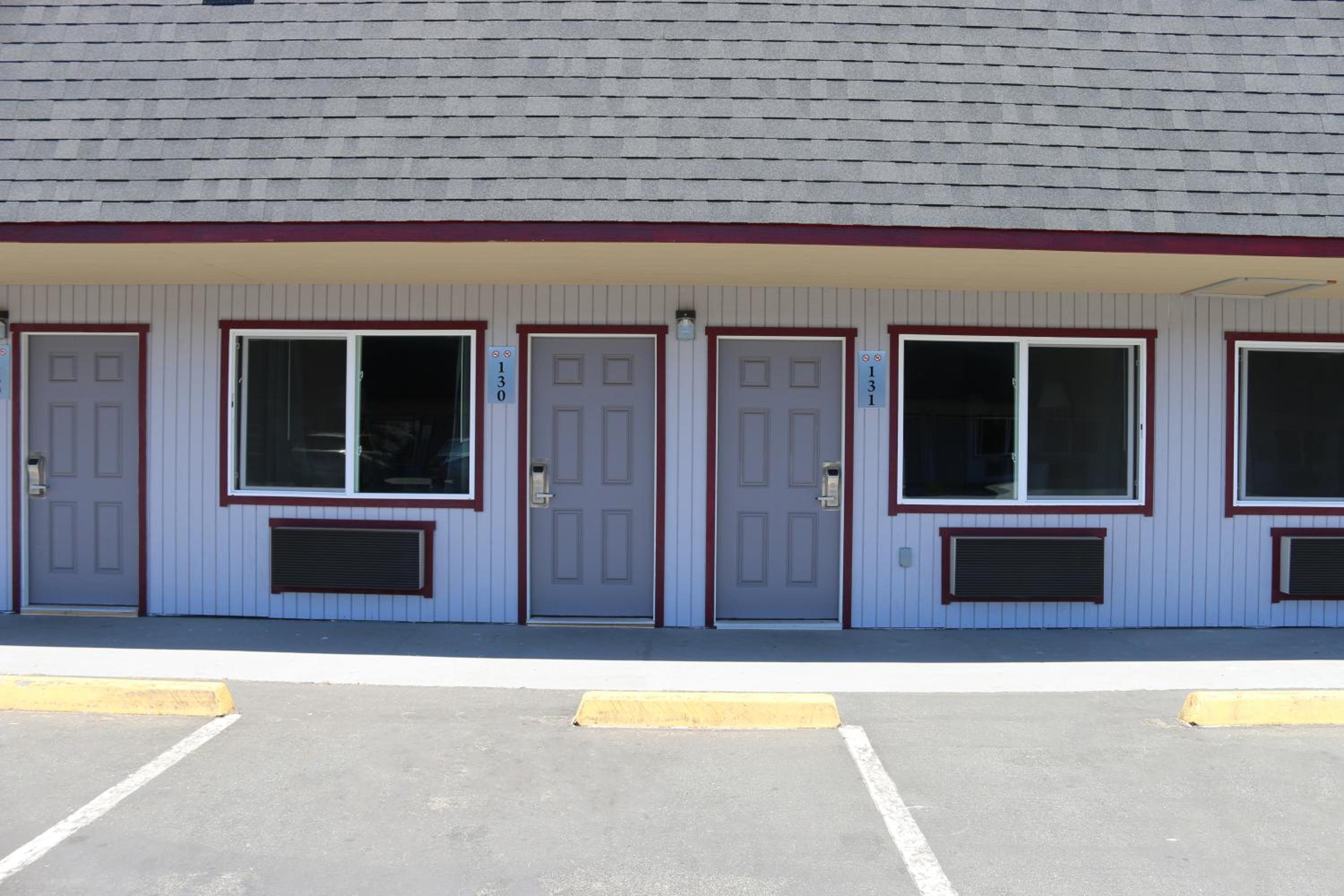 Crescent City Vacations - Westward Inn - Property Image 8