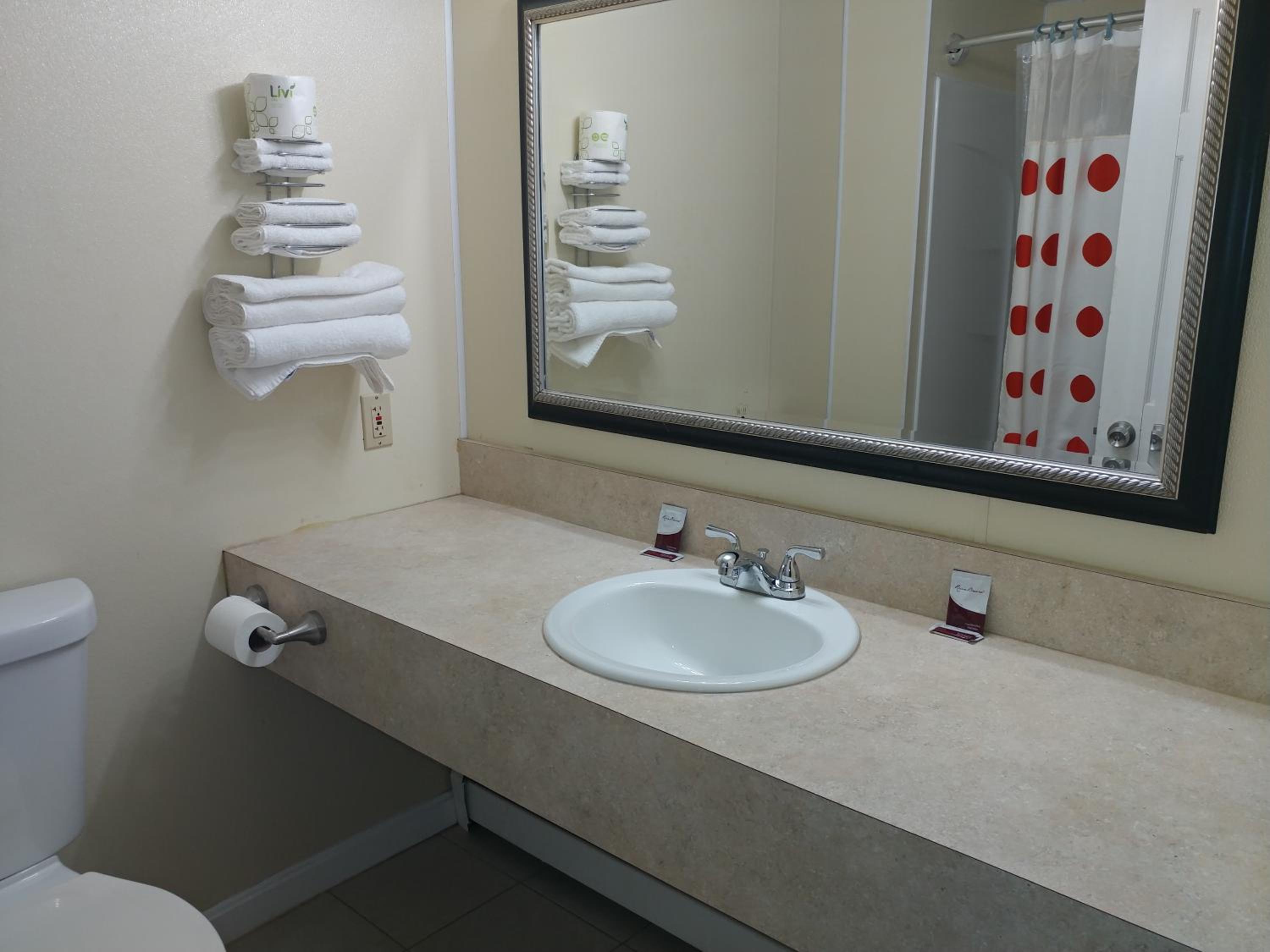 Maine Motel - Property Image 7