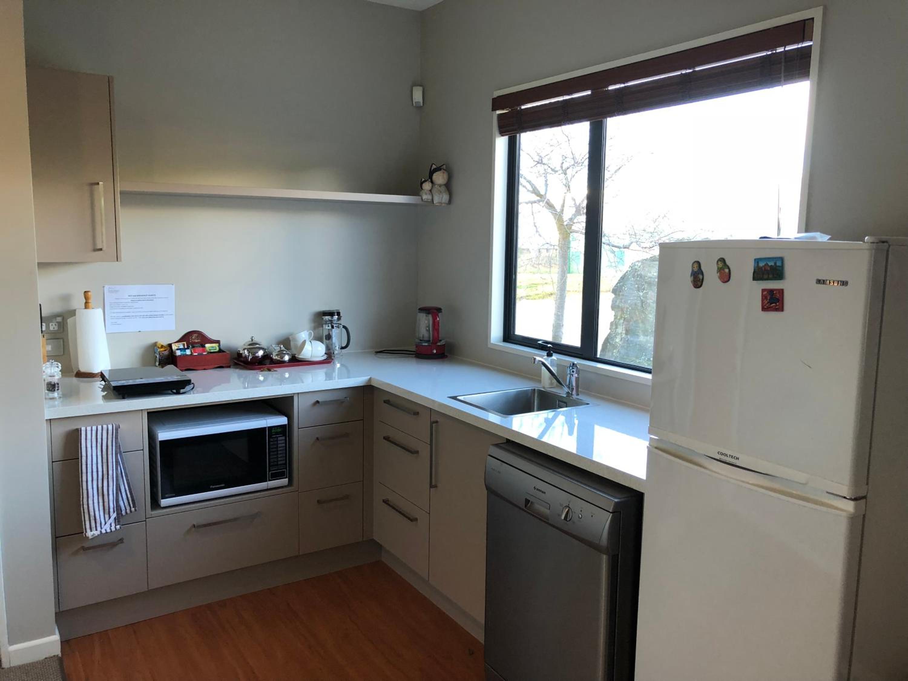 Alpine Peaks Apartment view 4