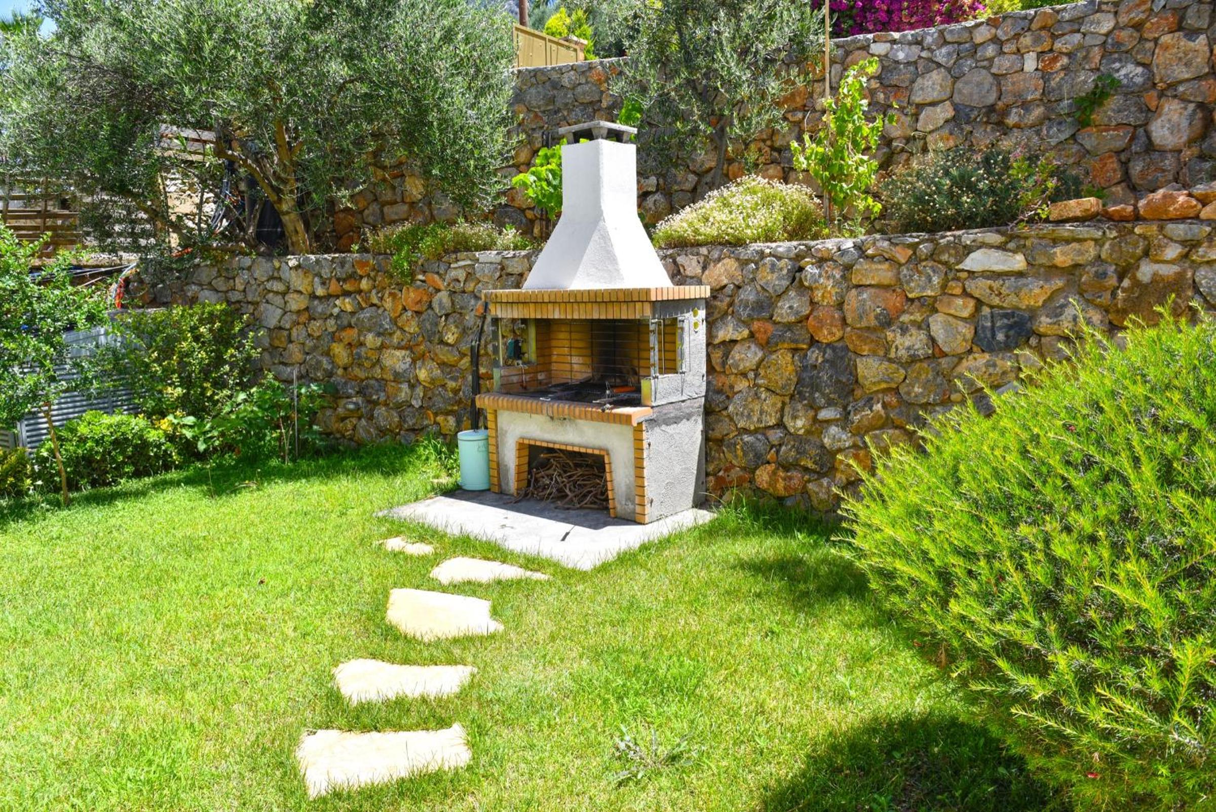 Photo 10