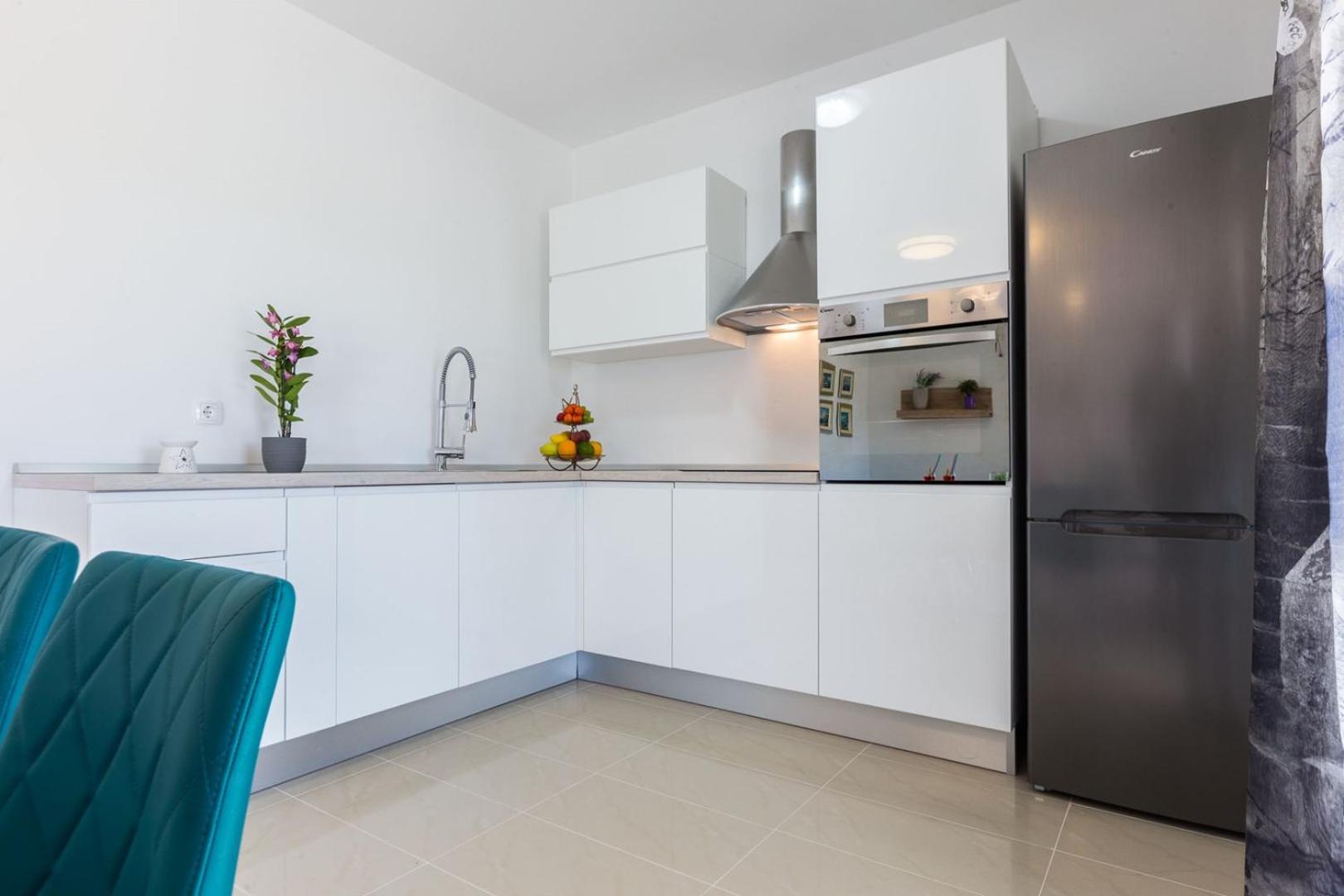 Topalli Apartments