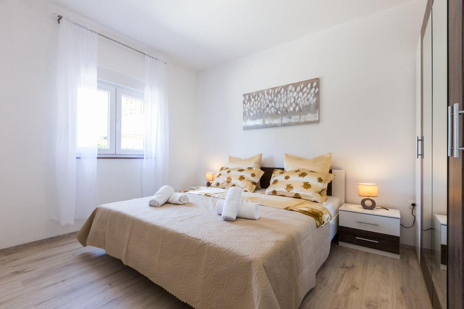 Topalli Apartments