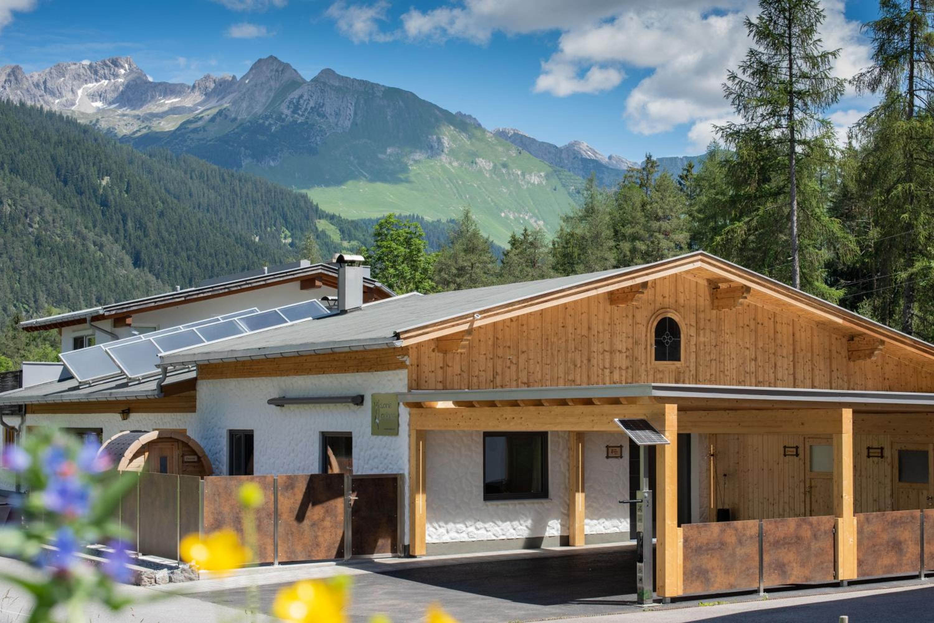 Viktoria Lodges
