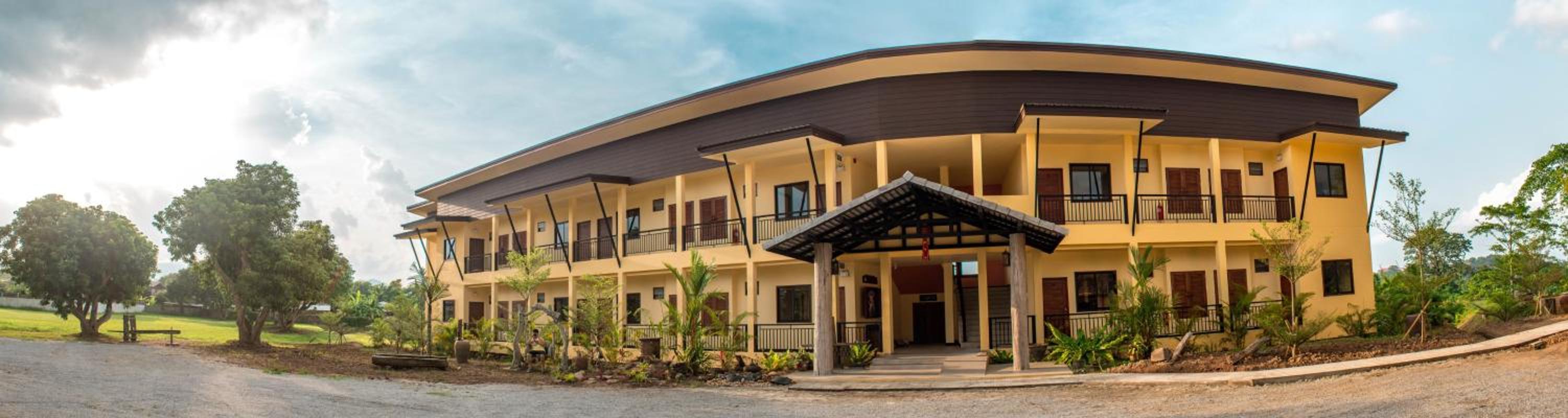 Baan Sakuna Hotel