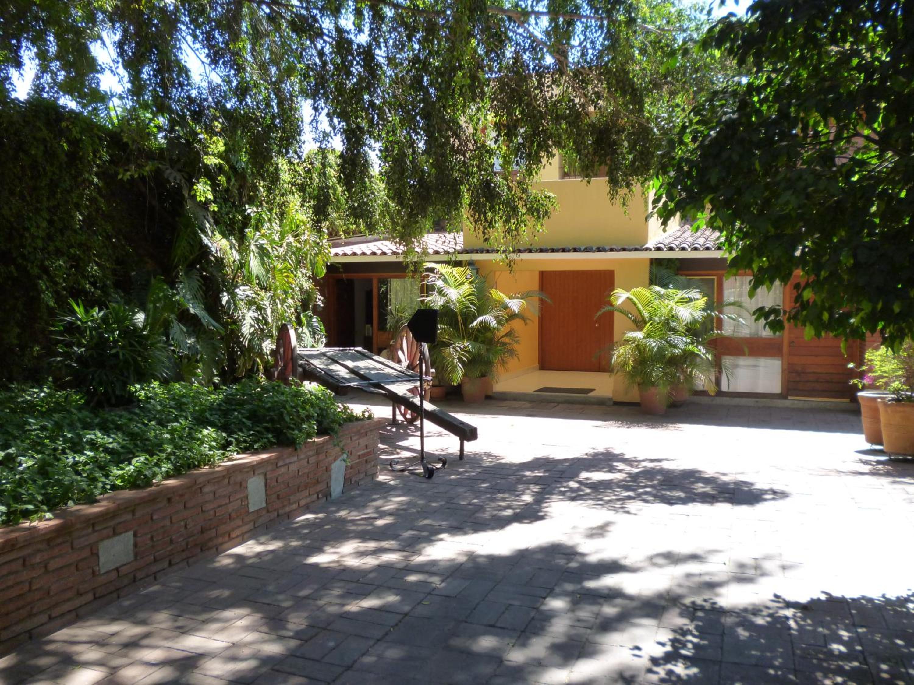 Hotel Hacienda - Image 1