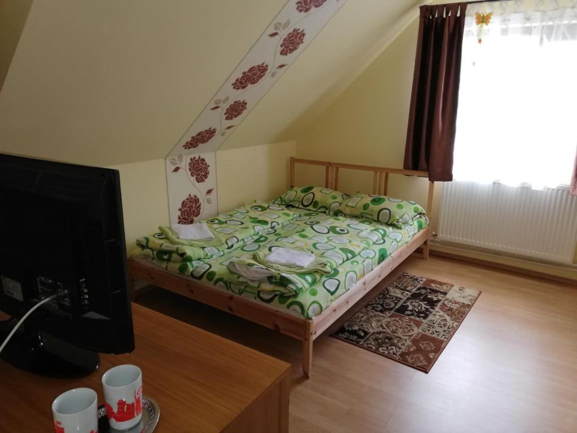 Photo 43