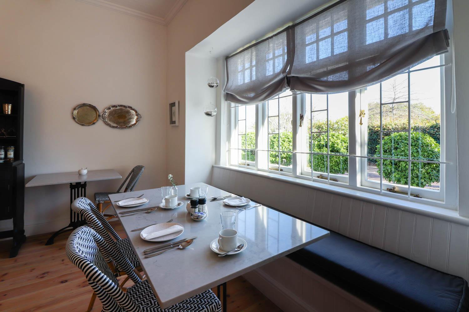 Whispering Oaks Guest House