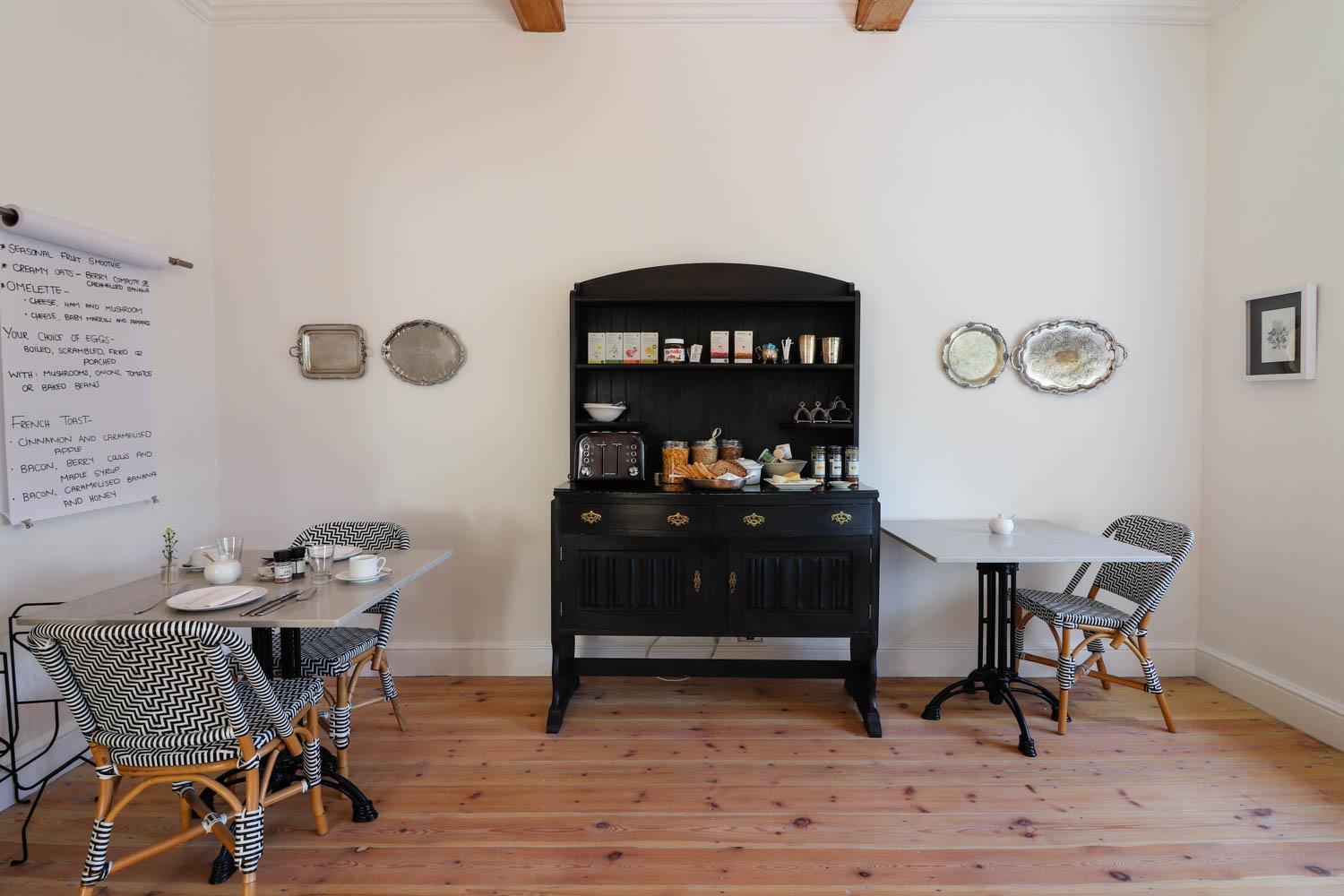 Whispering Oaks Guest House