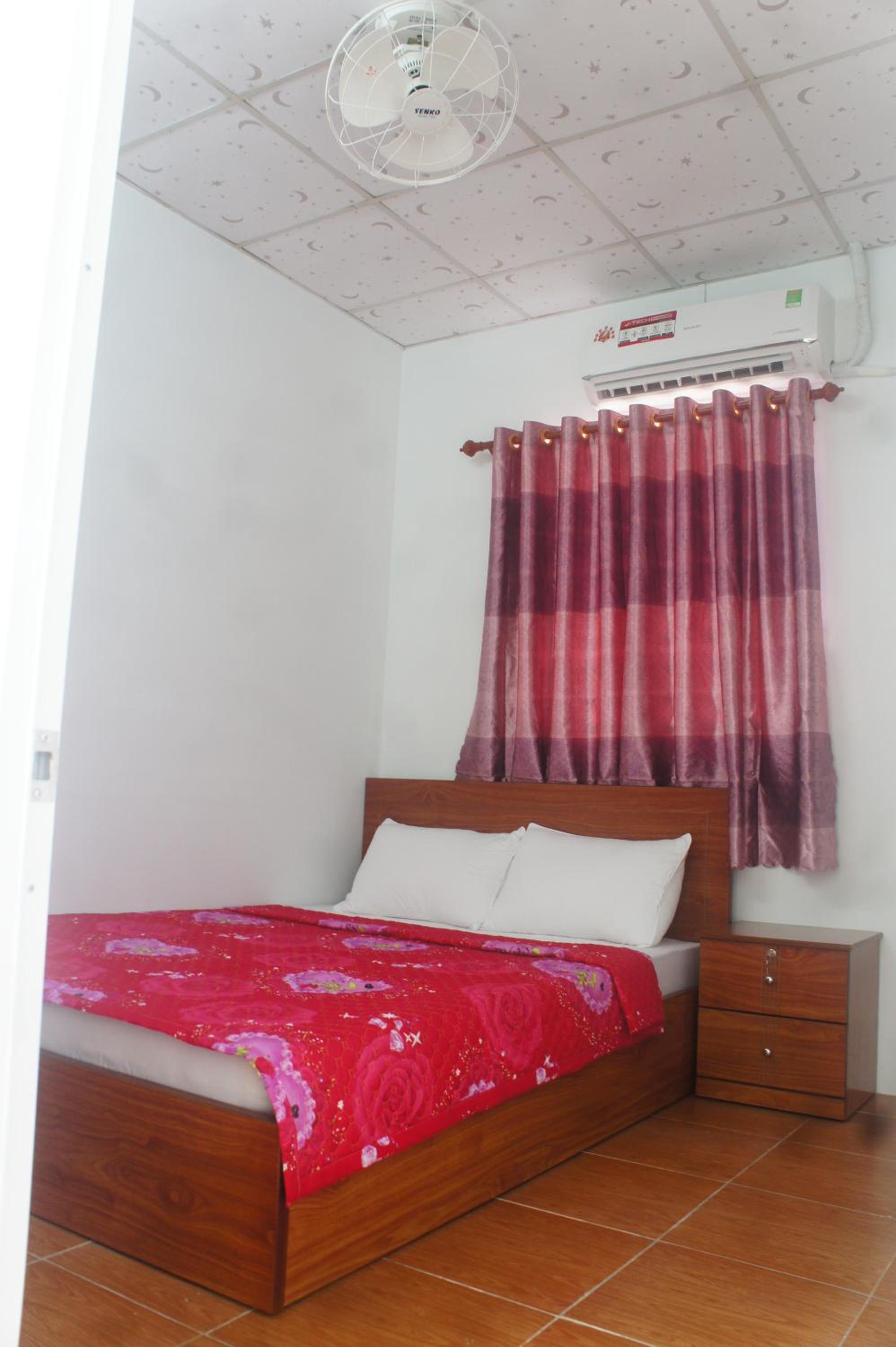 Photo 68