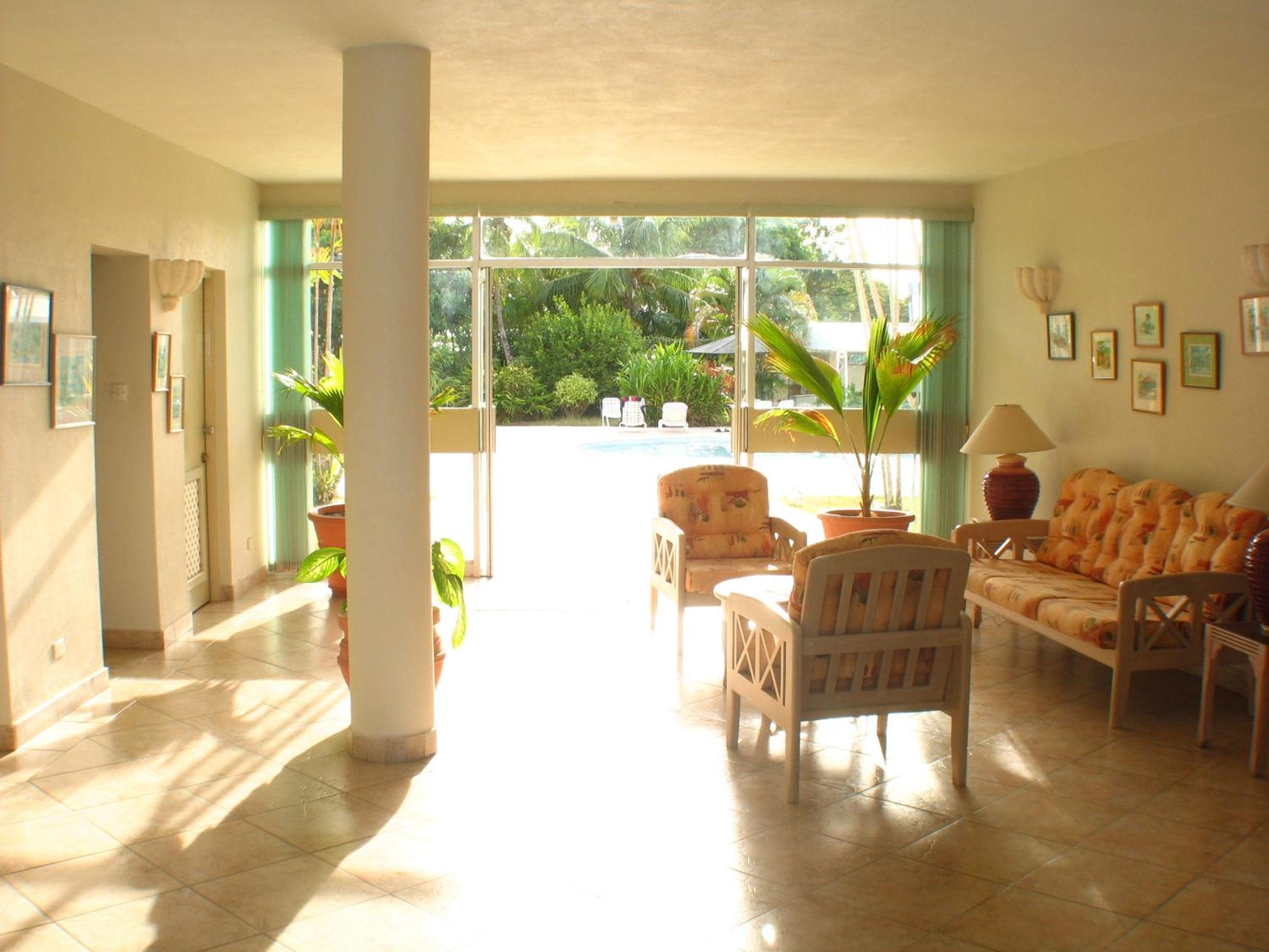 Condominium 220