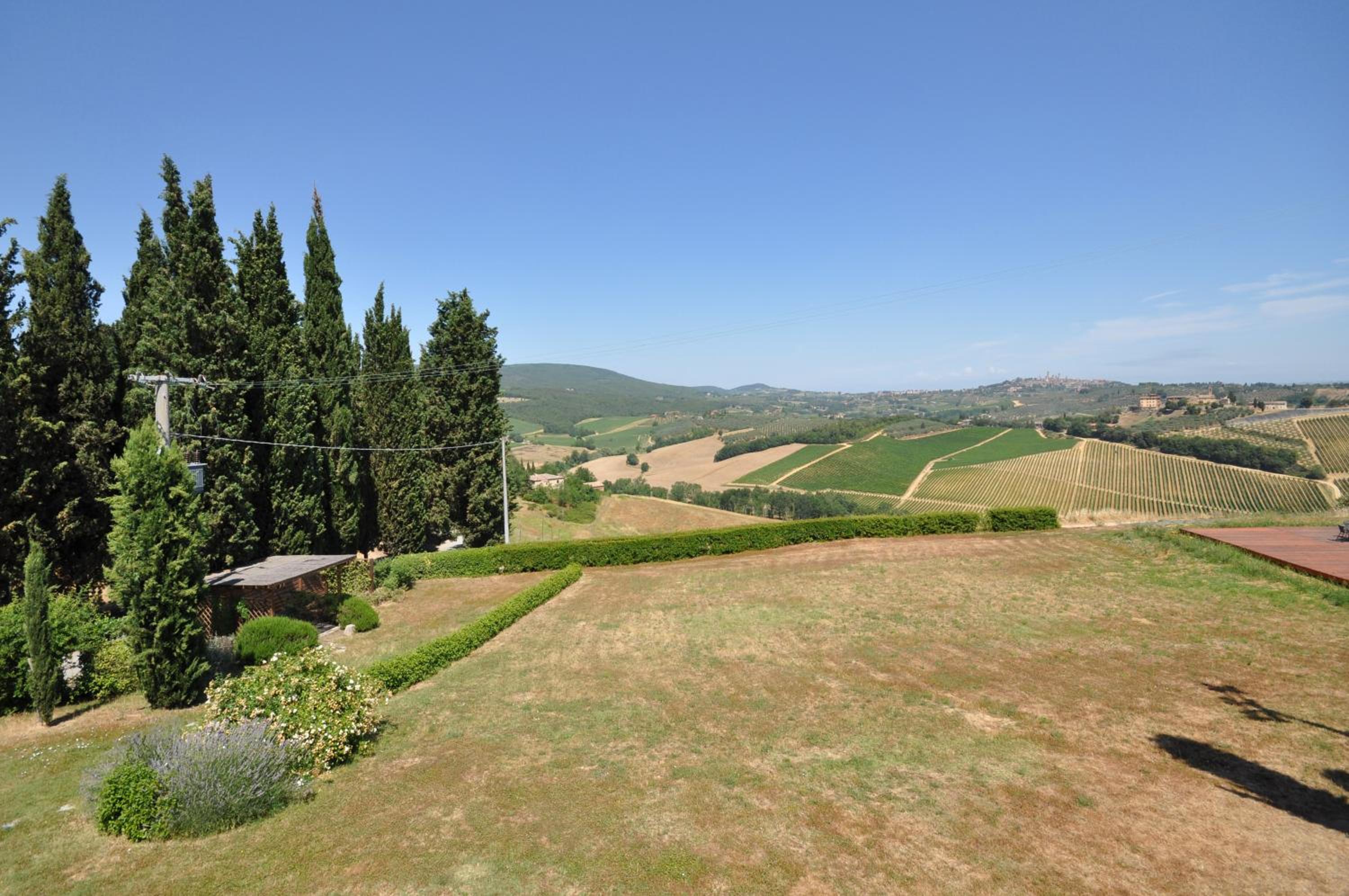 Vittoriana near San Gimignano by PosarelliVillas