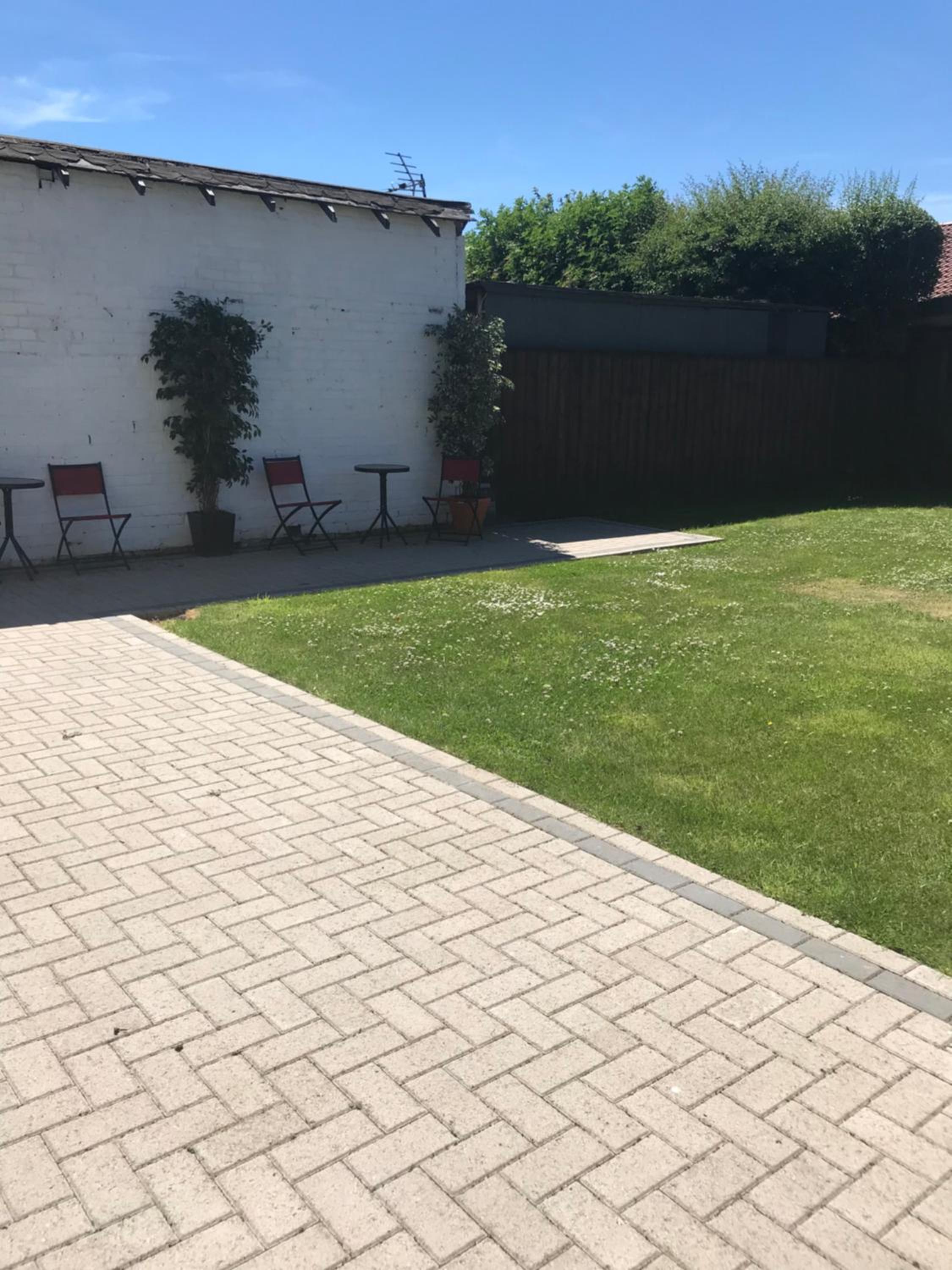 Photo 16