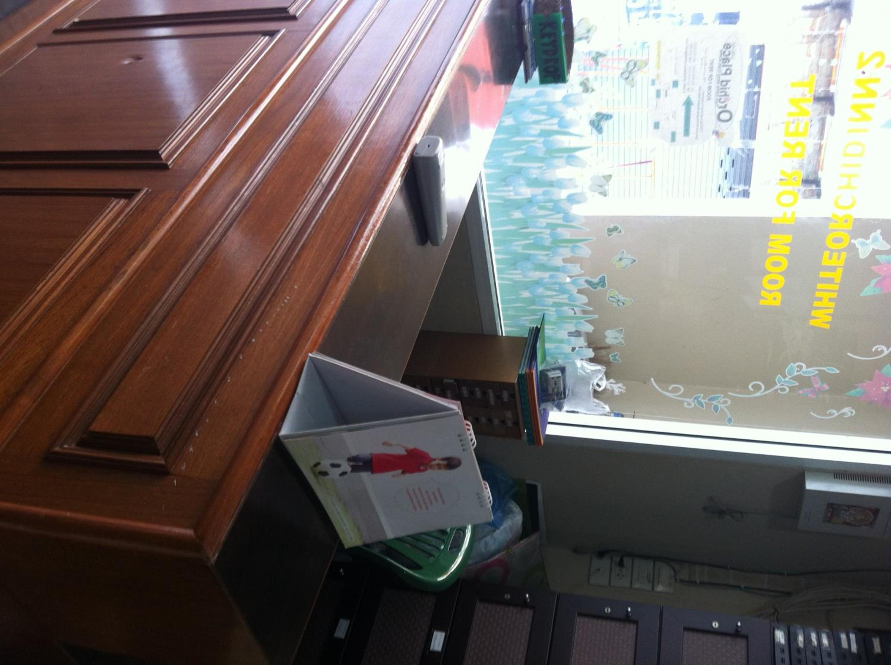 White Orchid Inn II - Image 1