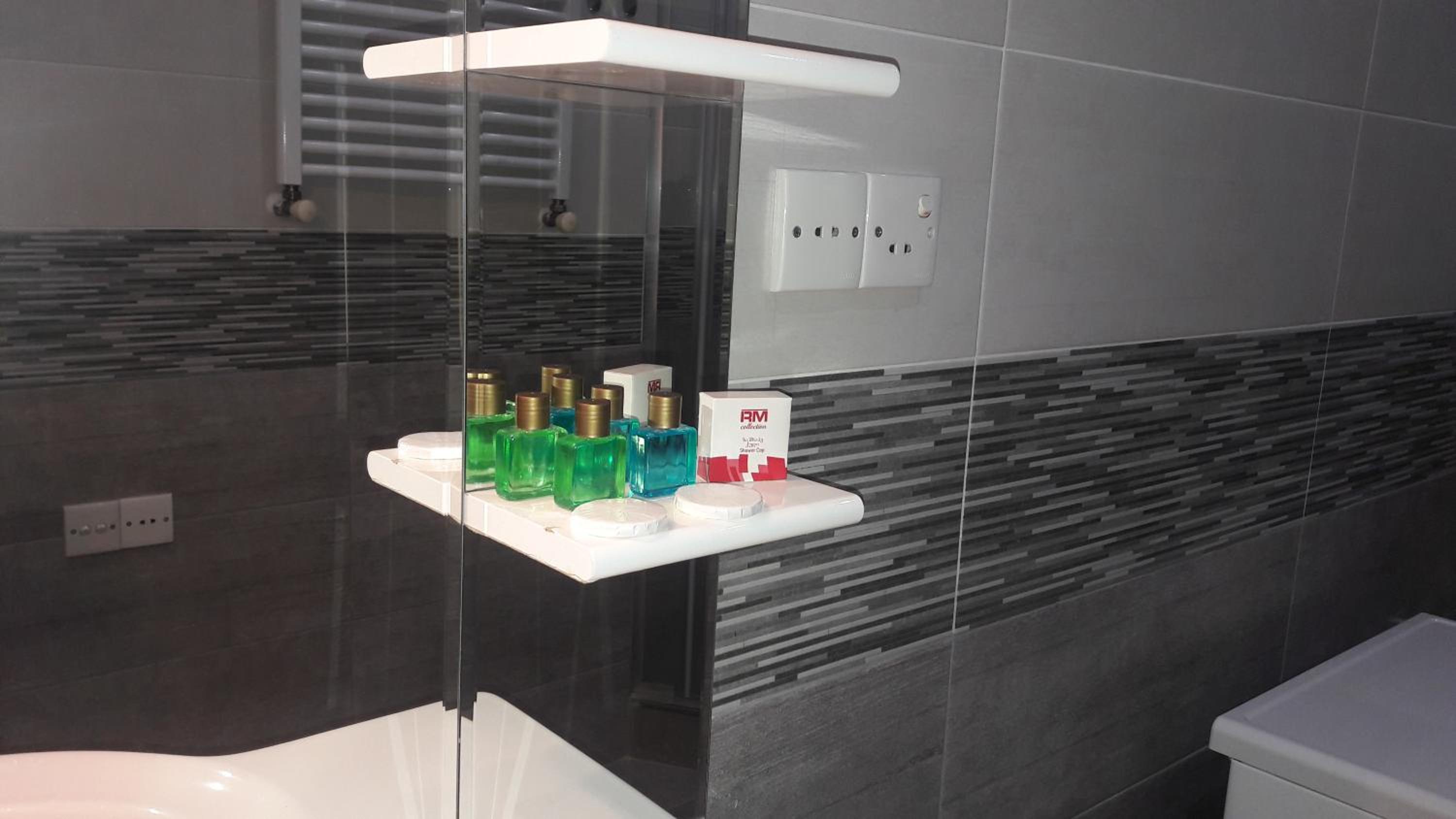 Photo 12