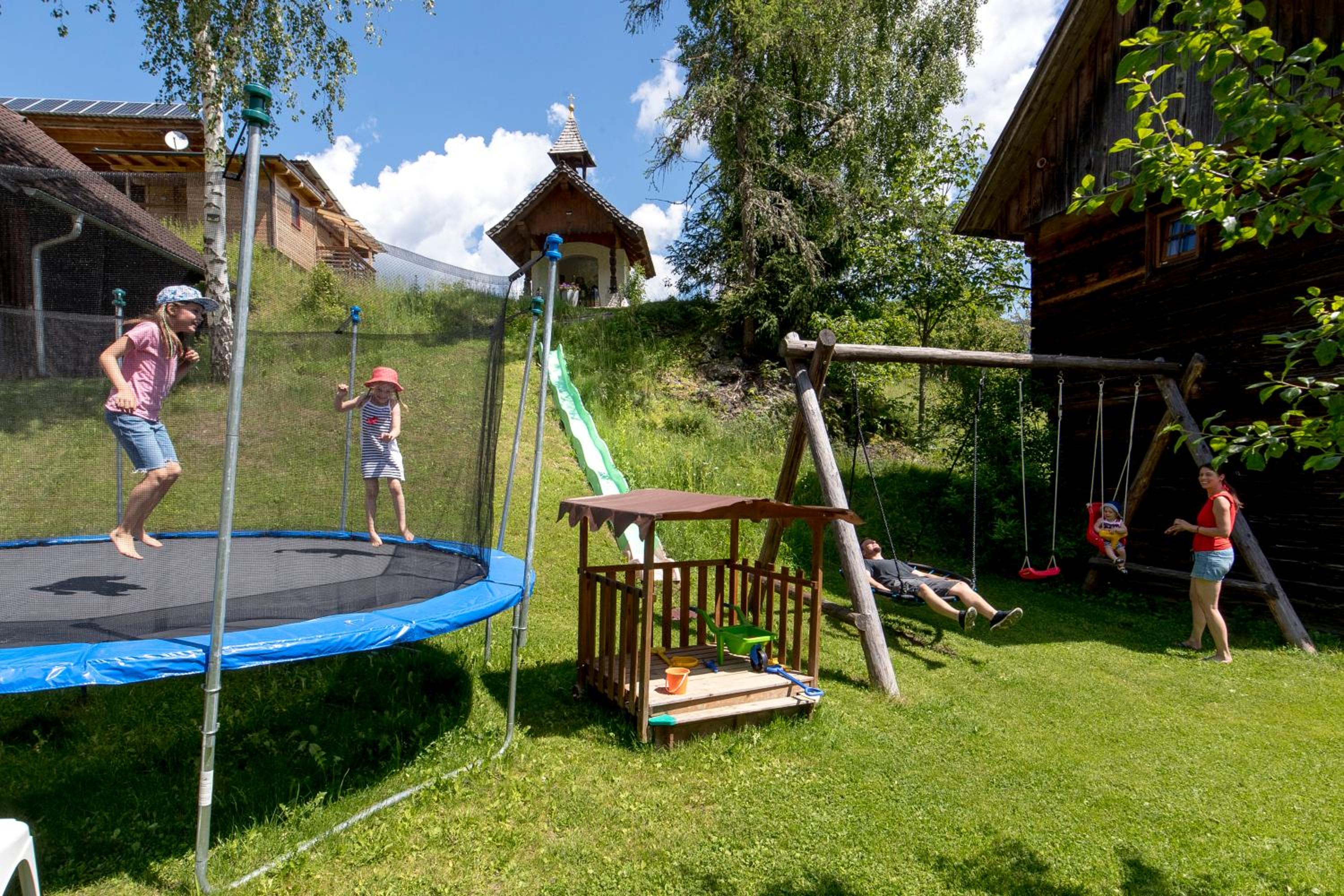 Photo 10