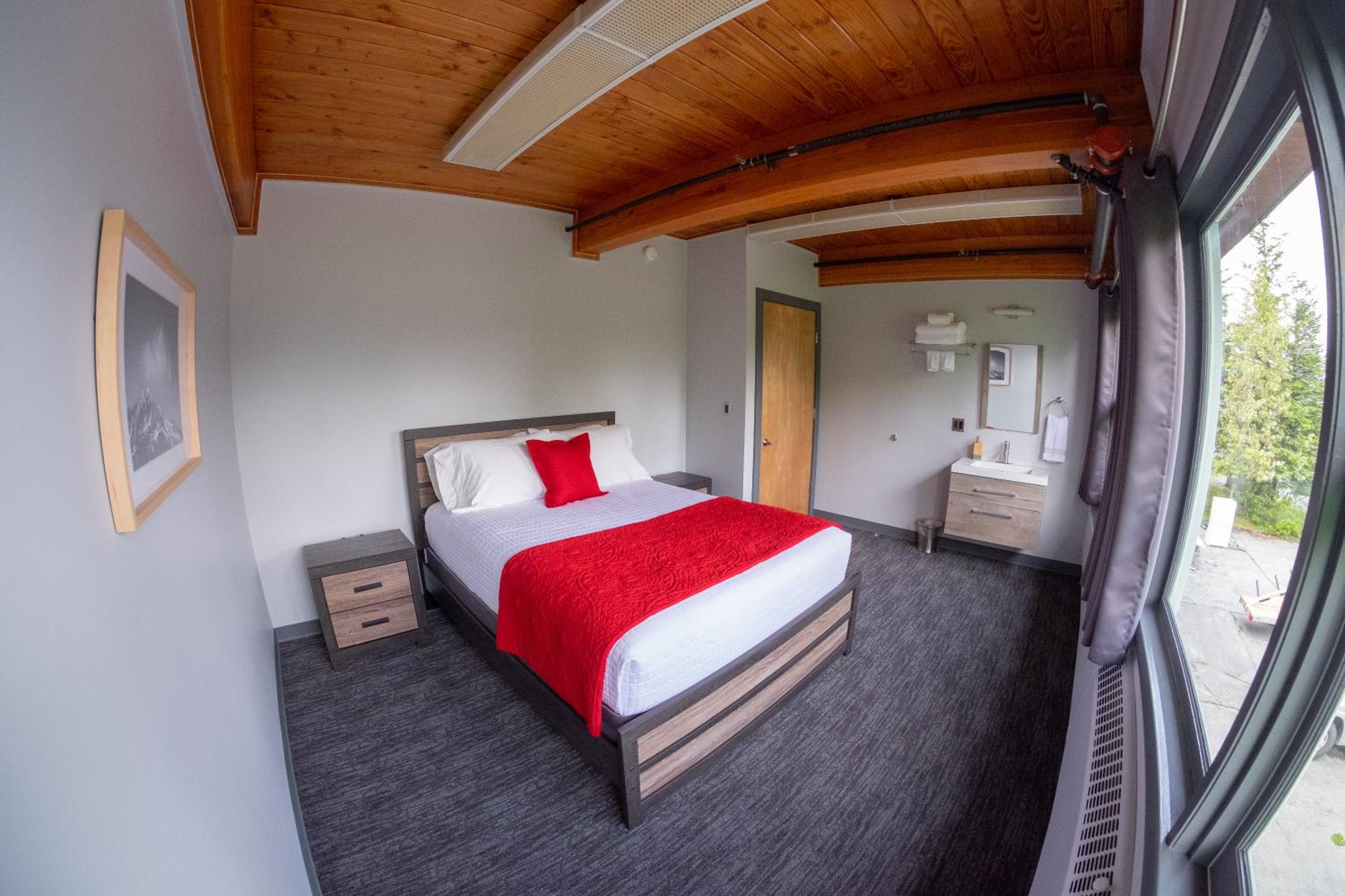 Seward Adventure Lodge view 4