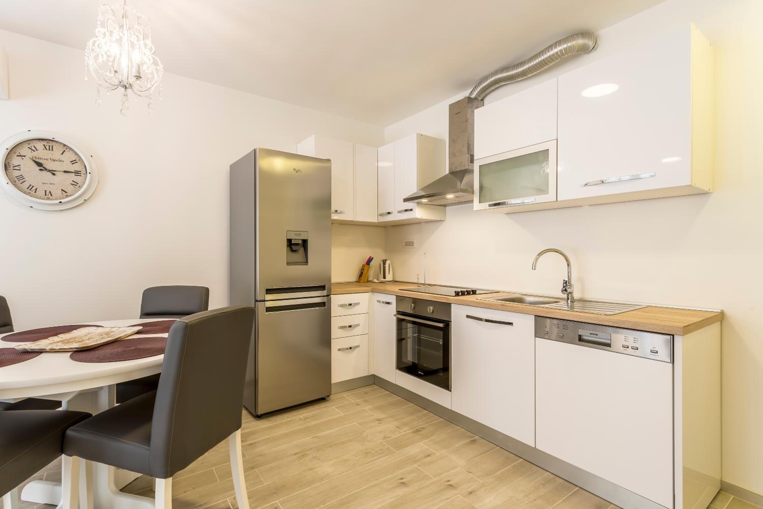 Apartments Luce and Antonio view 4