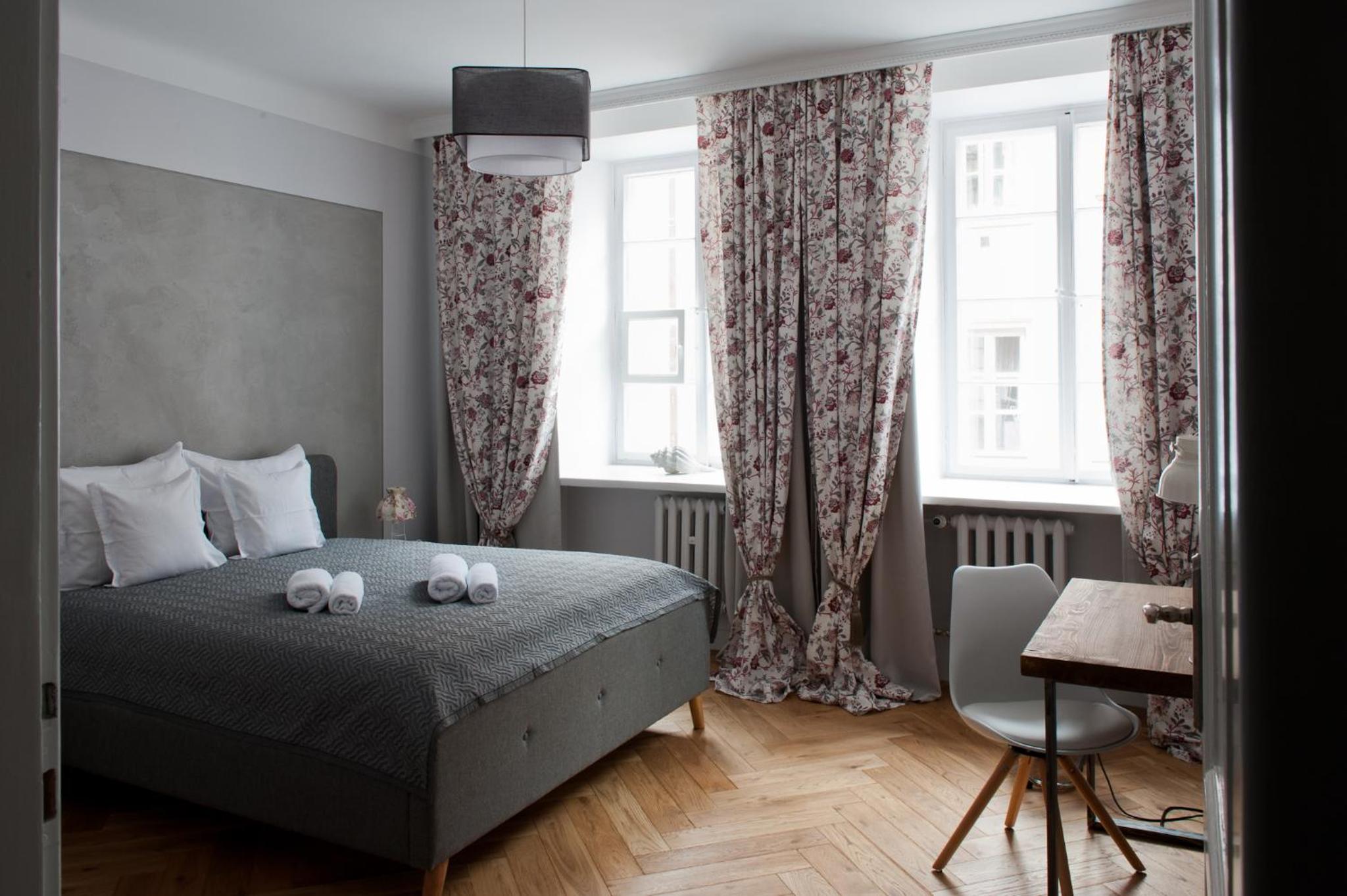 Red Brick Old Town Apartment view 2