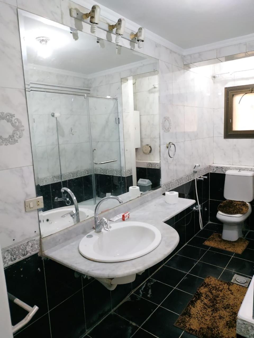 Al Marwa Apartment in Dokki - Families Only
