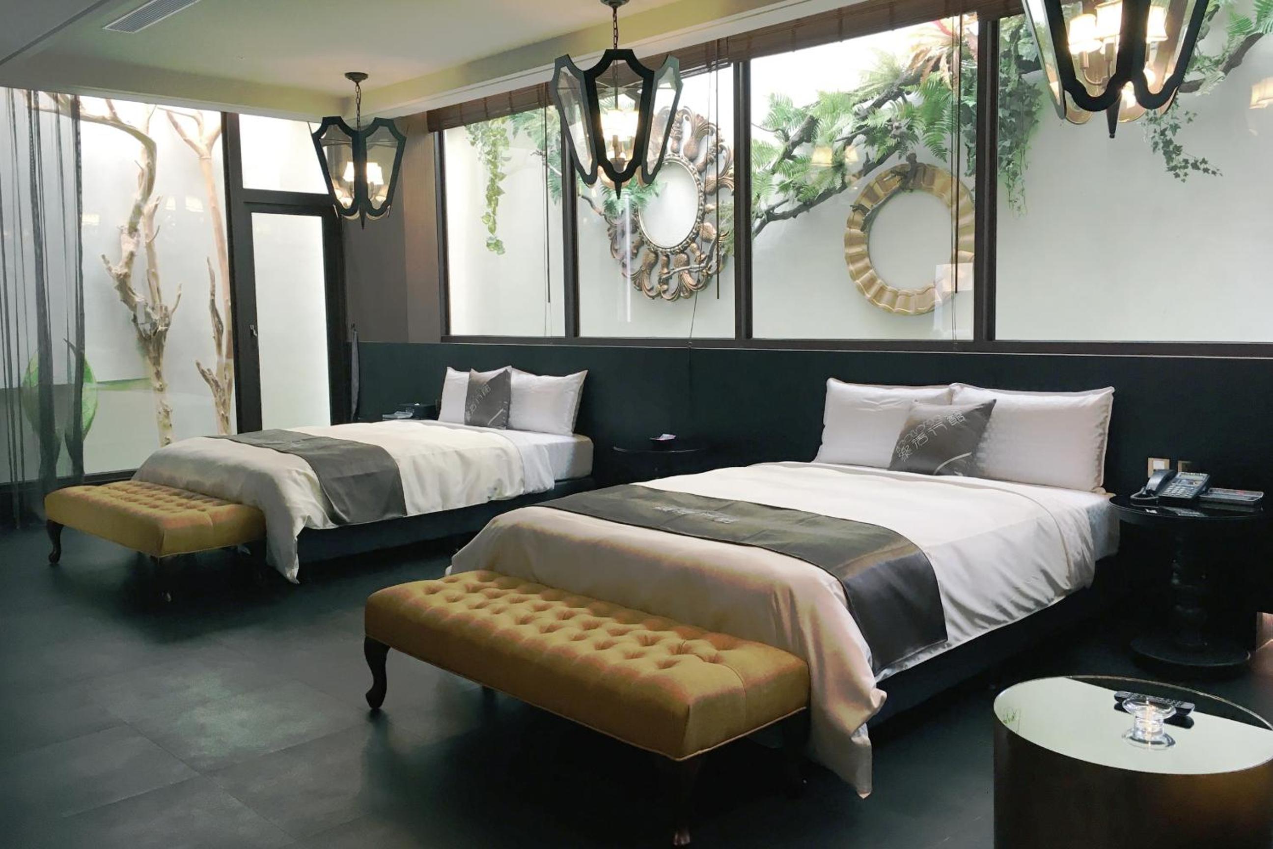 Icolour Villa Motel