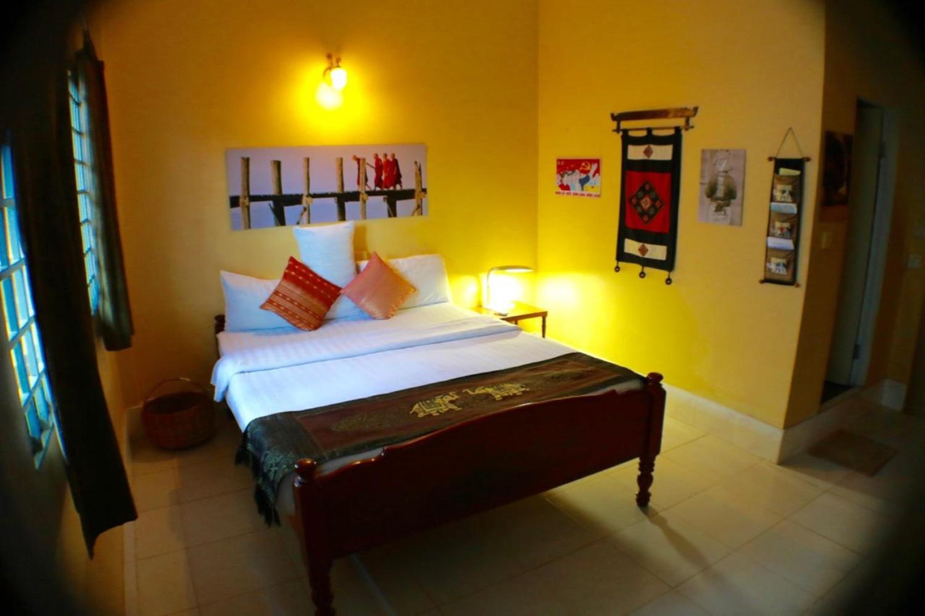 Seven Candles Guesthouse