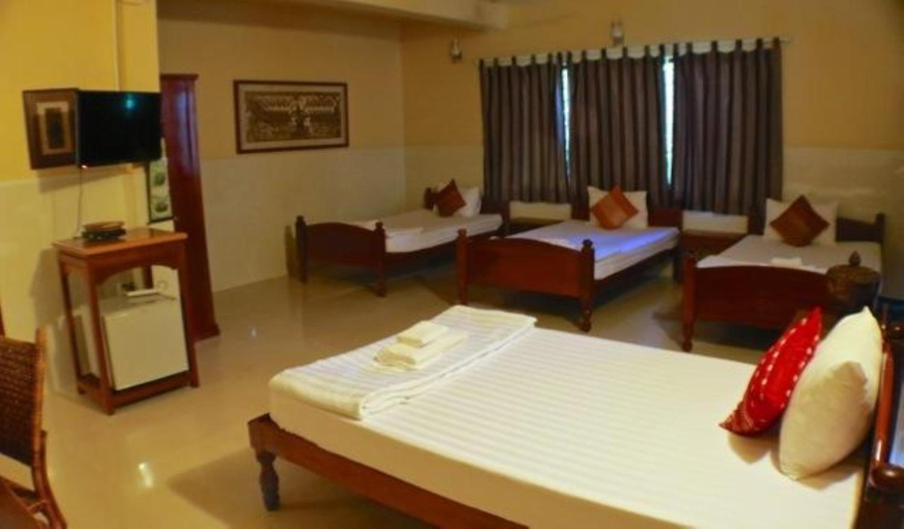 Seven Candles Guesthouse