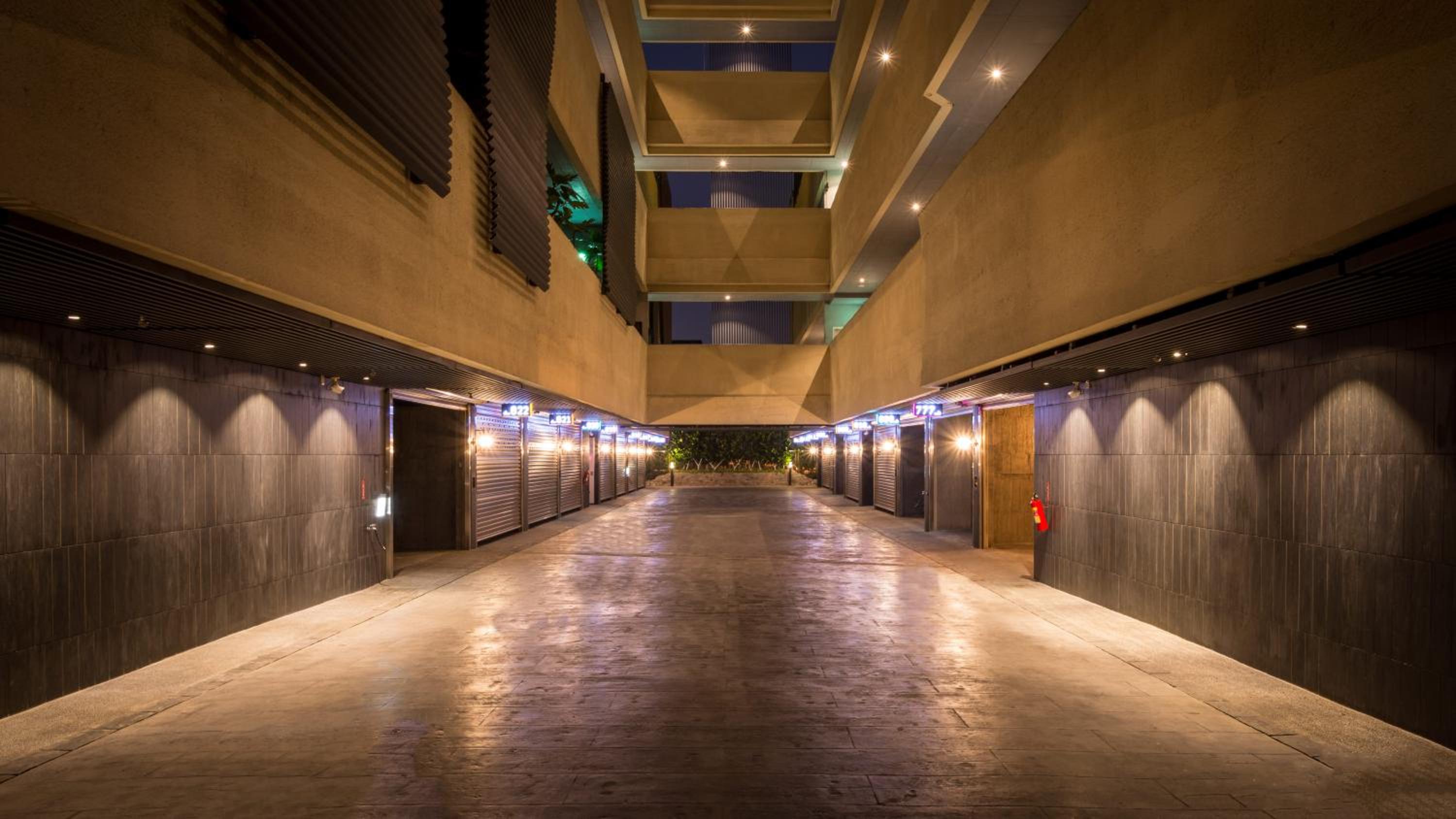 Icolour Villa Motel