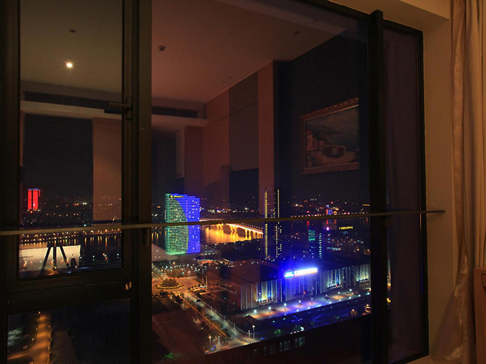 HeeFun Apartment GZ -Poly World Trading Center