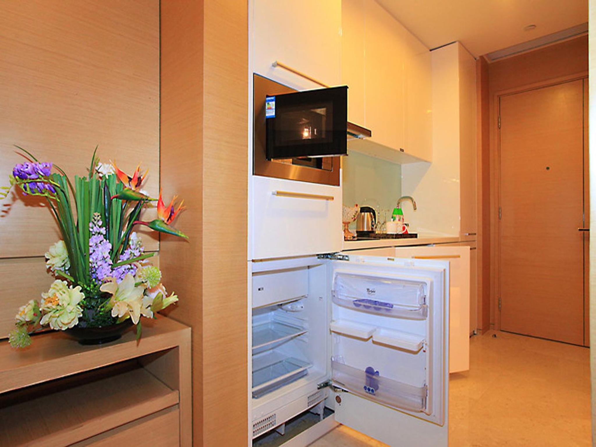 HeeFun Apartment GZ -Poly World Trading Center