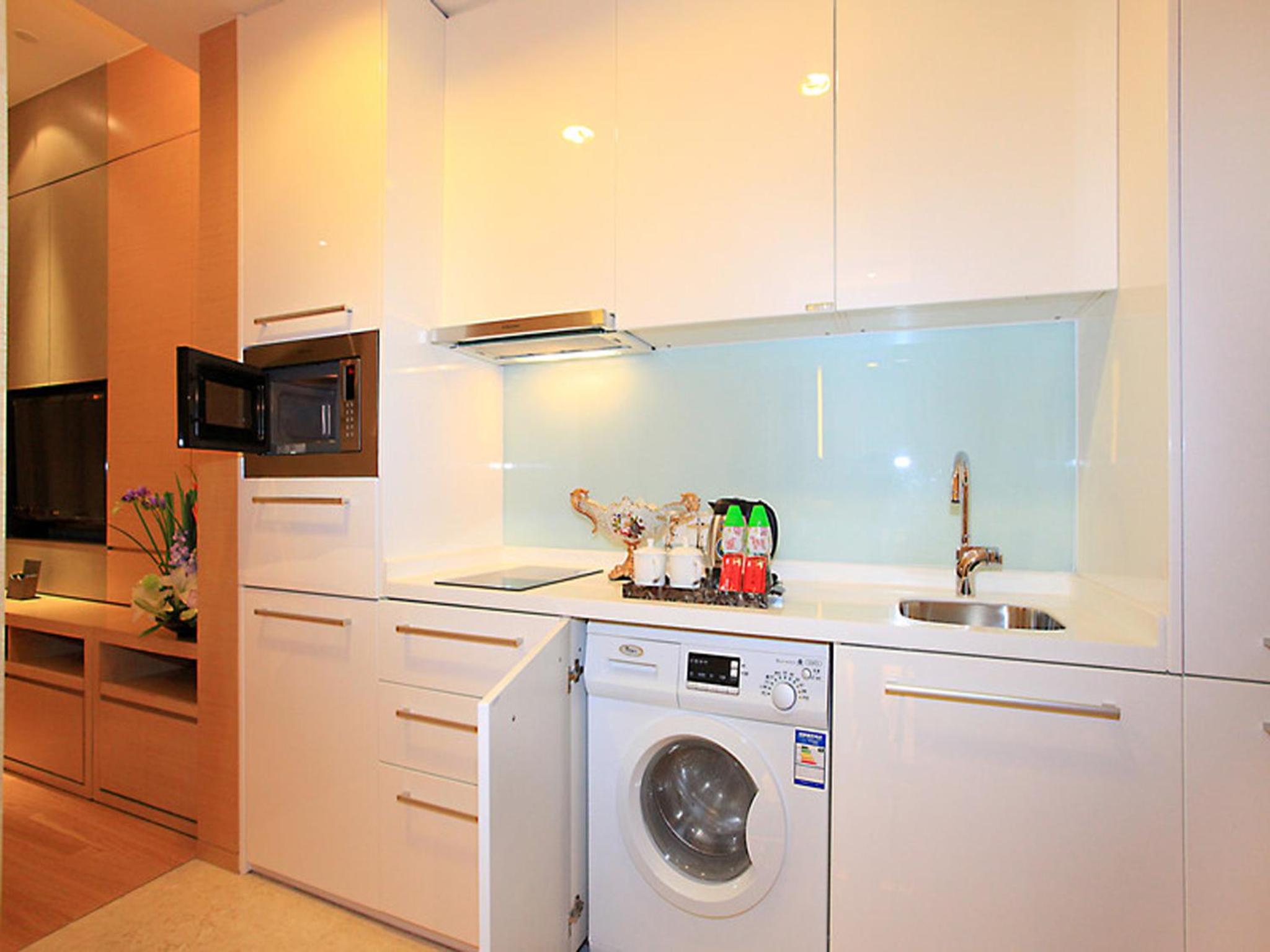 HeeFun Apartment GZ -Poly World Trading Center