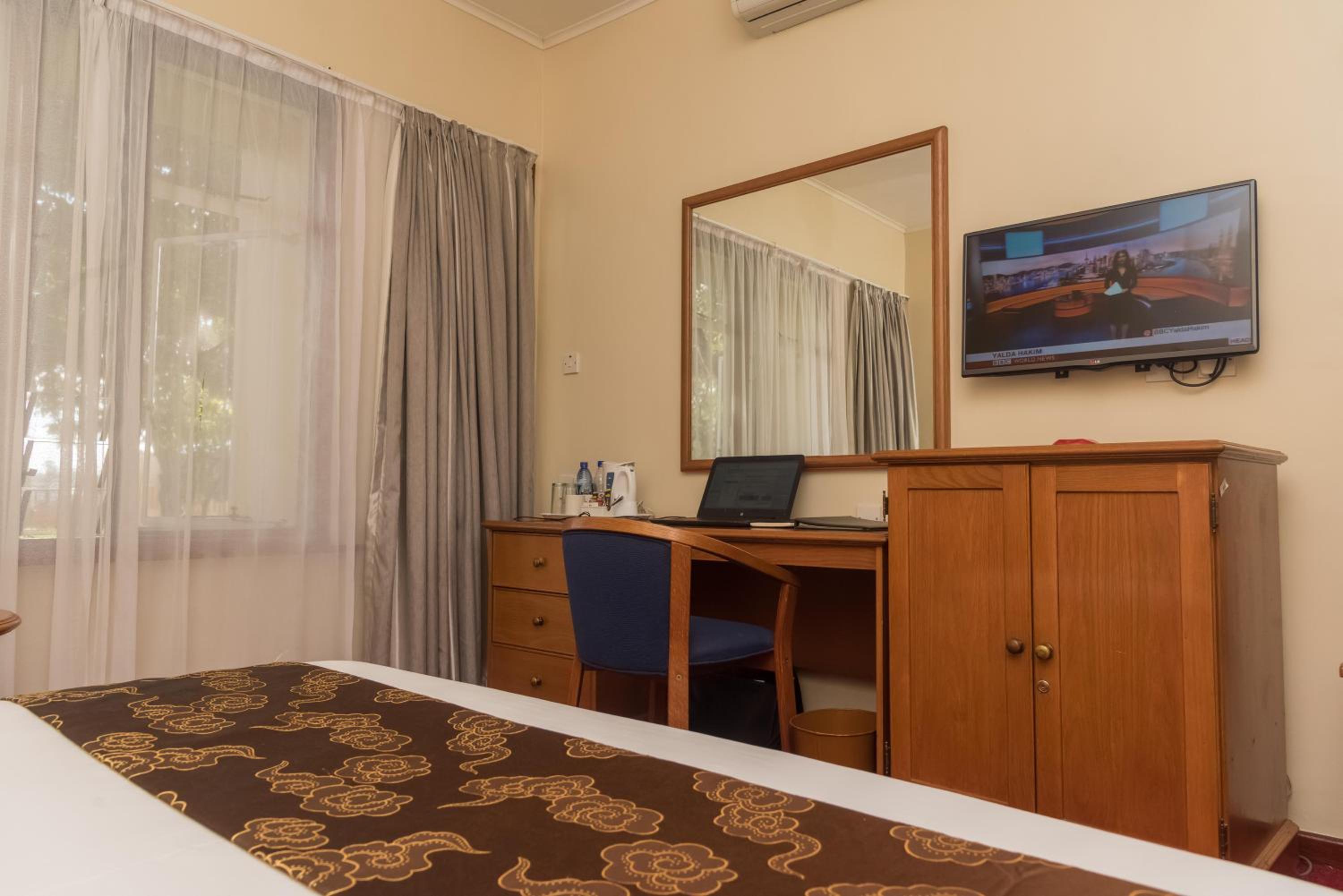 Photo 21