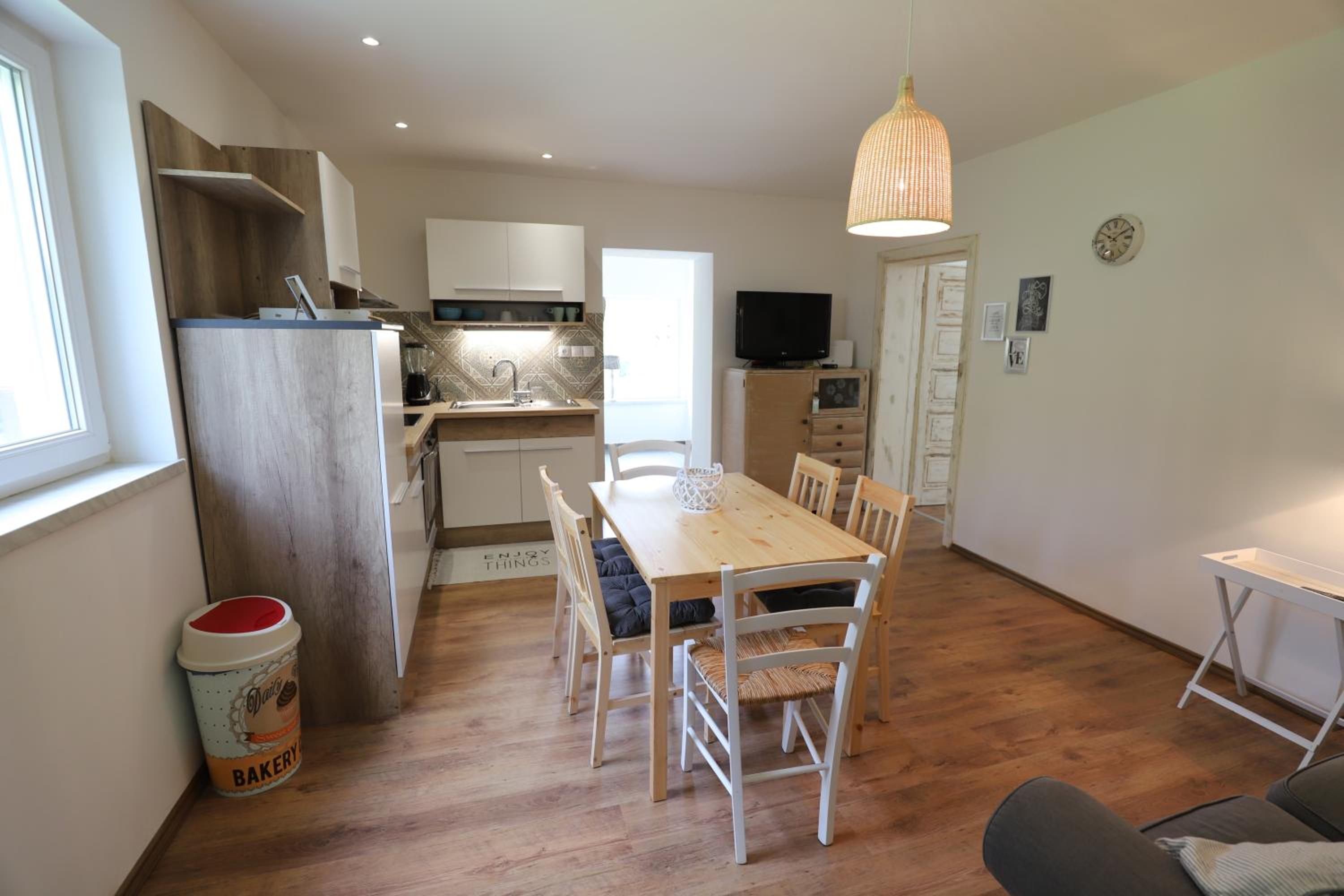 Adventure Cottage with pool and big garden view 5