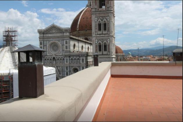Designer Penthouse Dome Square photo 3