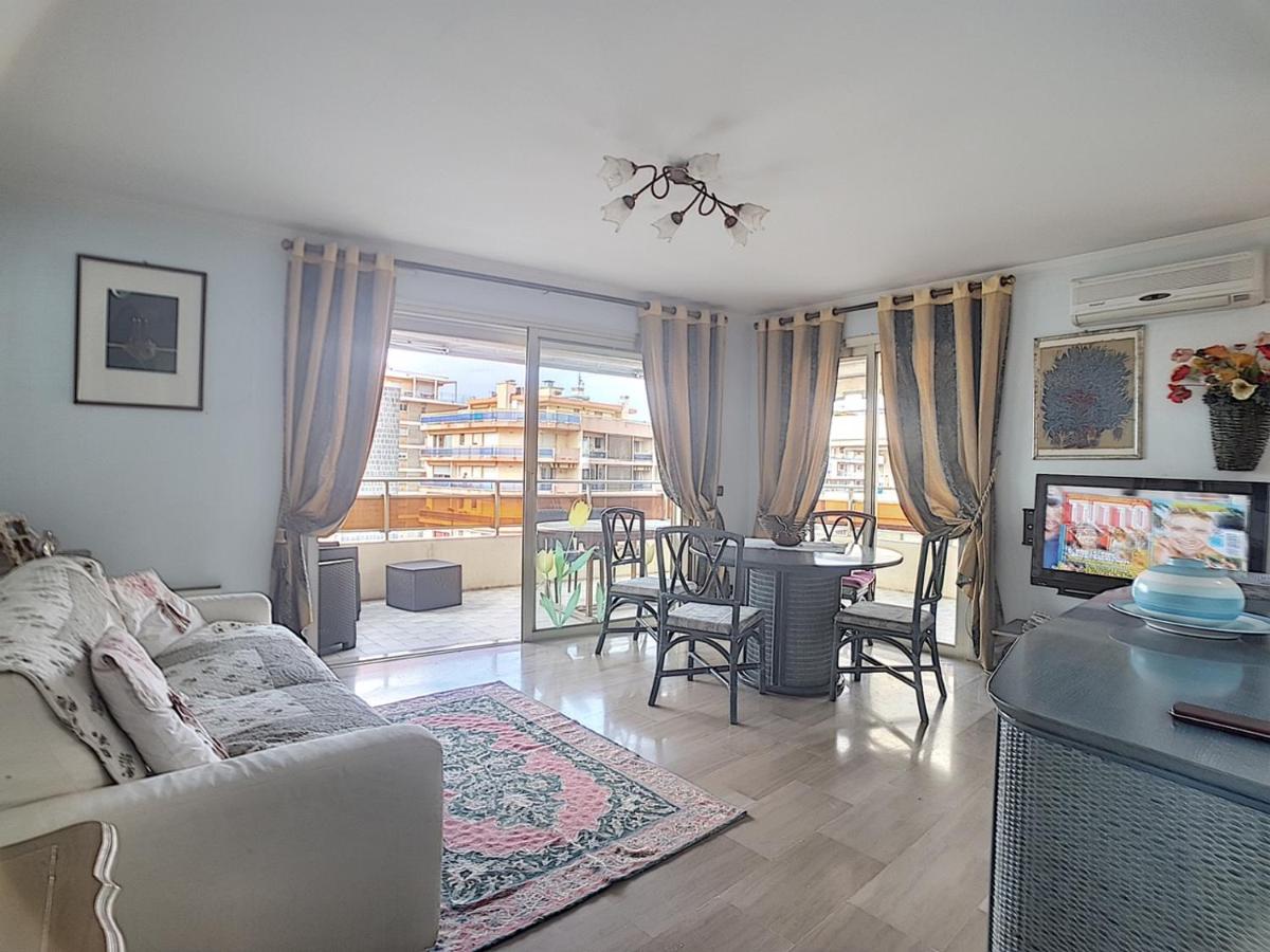 BLUE CANNES Apartment view 2