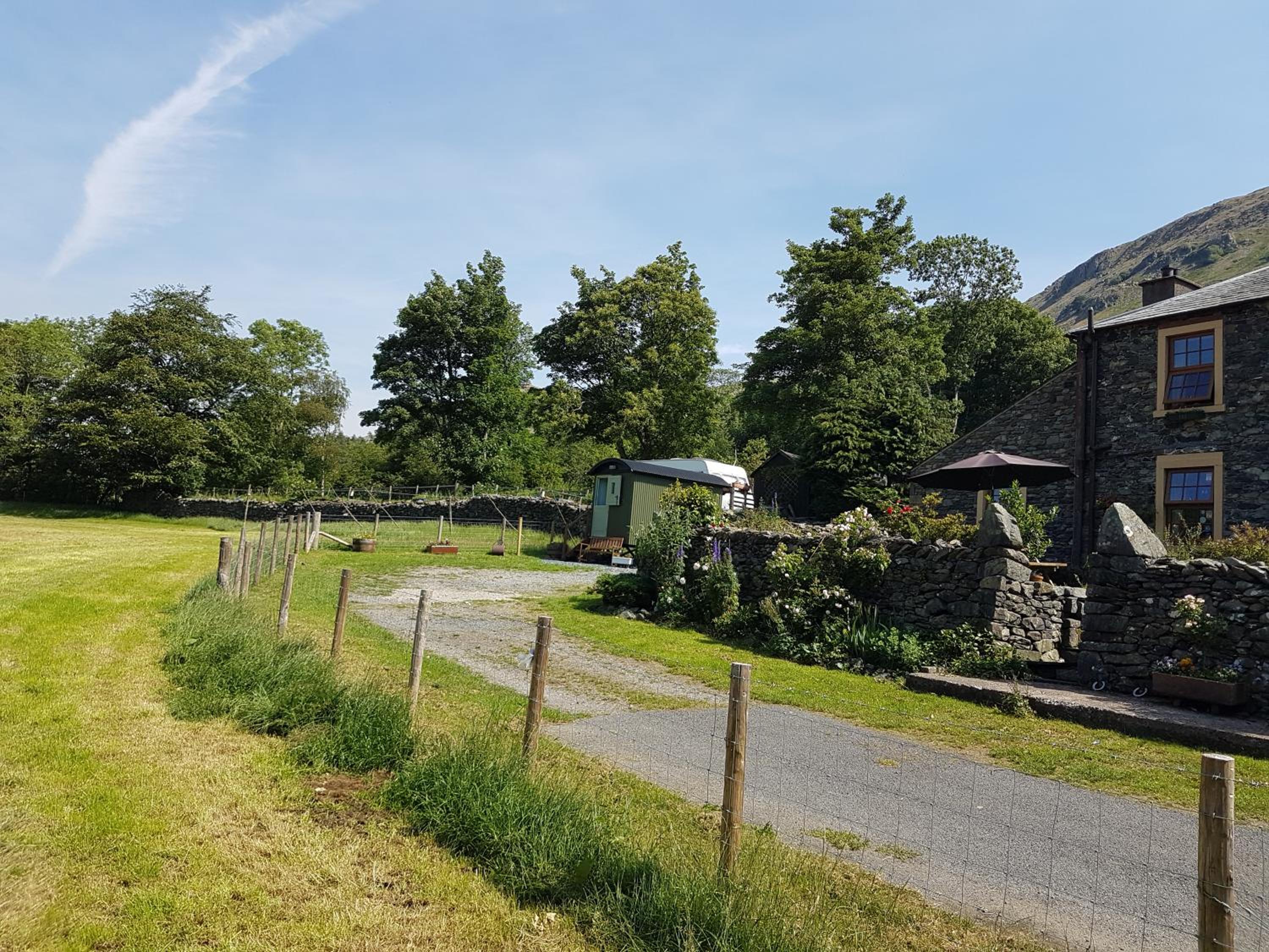 Shepherds hut Dolly wagon view 5